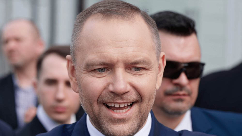 Poll: 76% of Poles say President Nawrocki backs the opposition