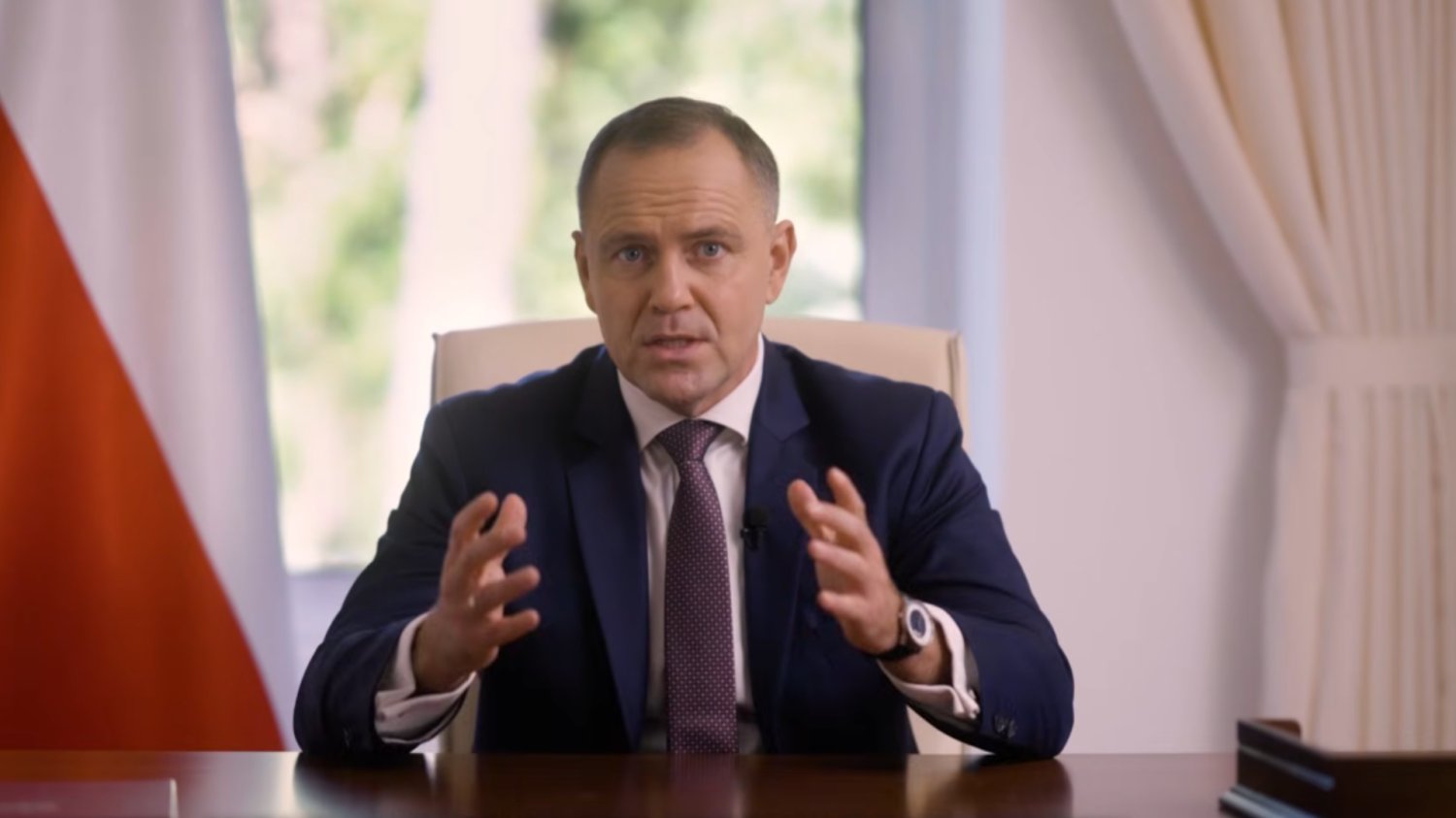 Kolejne weto Nawrockiego niesie się aż miło. "Upokorzył tysiące rodzin" Karol Nawrocki