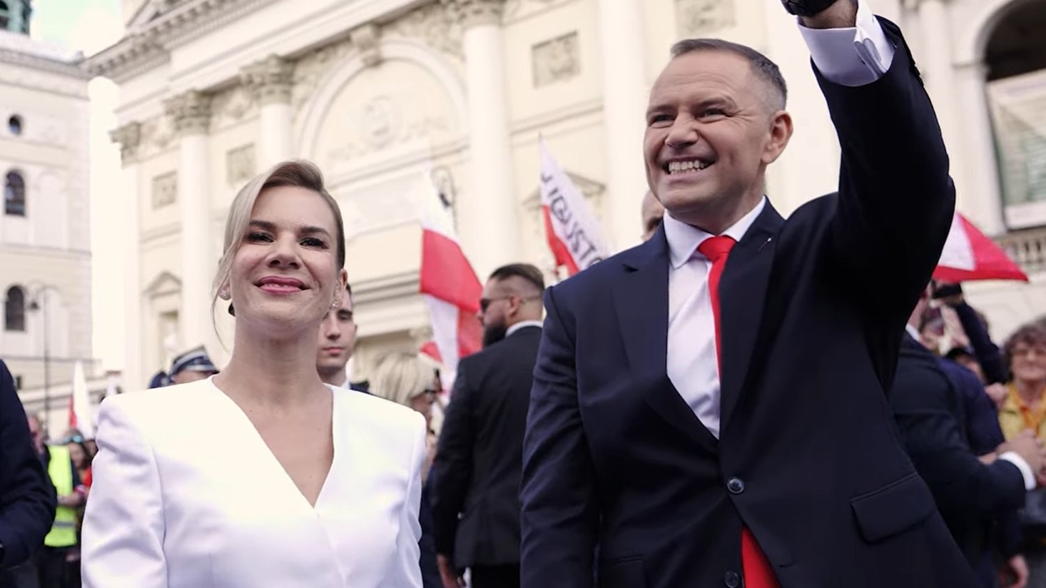 Dodali do nowego sondażu jedno nazwisko. Od razu zdominowało stawkę
