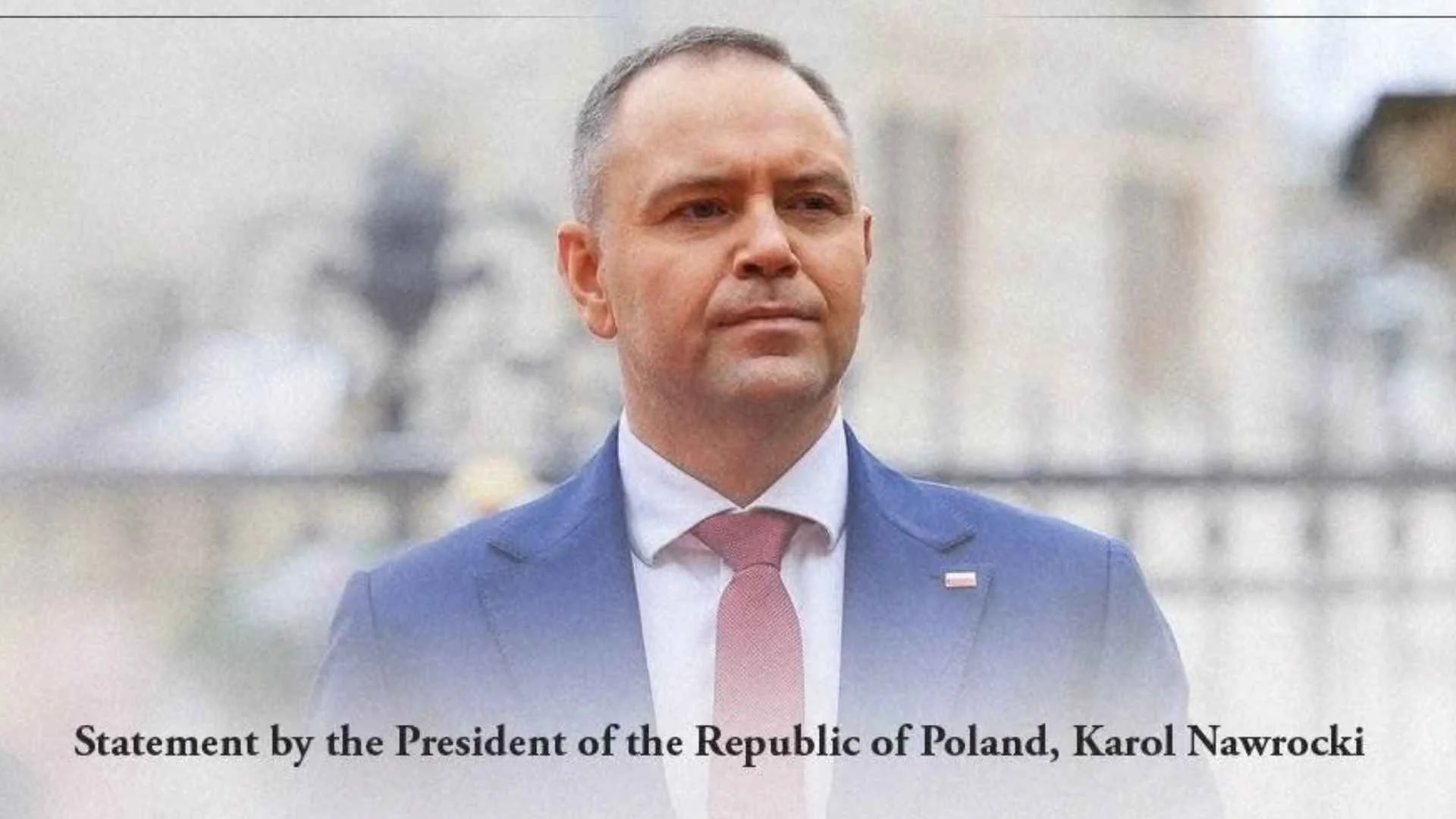 Karol Nawrocki, podpis po angielsku.