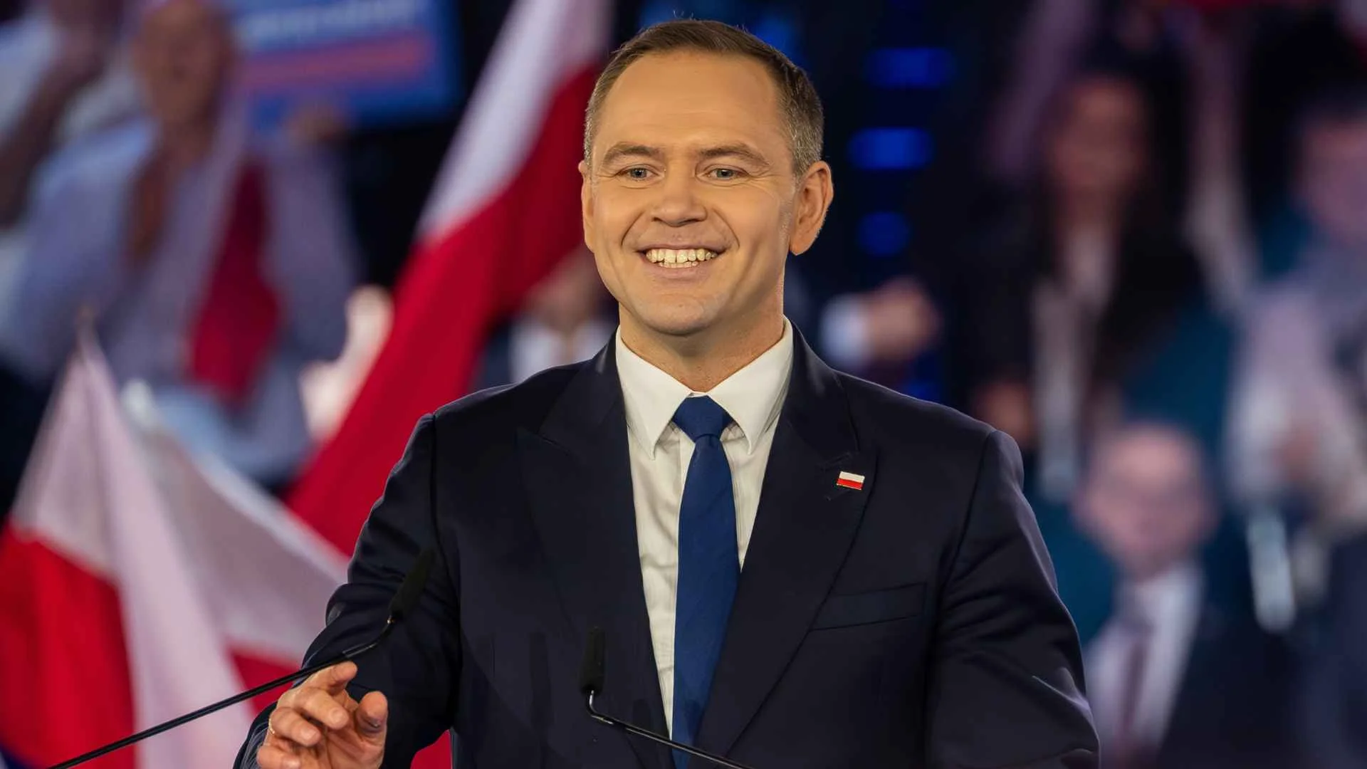 Nawrocki ma pełno doradców, a tezy i tak zamawia na zewnątrz. Za 40 tys. zł