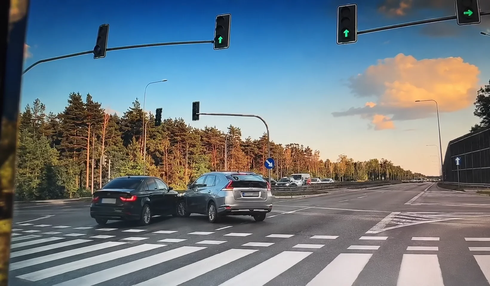 Nowe fakty ws. wypadku pod Warszawą. Pytanie o 200 km/h będzie kluczowe