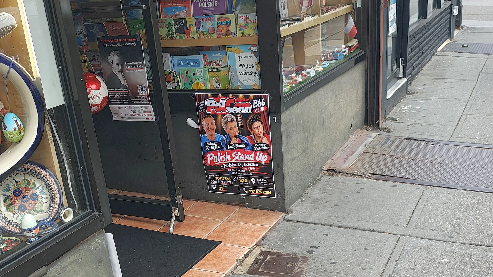Greenpoint. Można iść nawet na standup po polsku Greenpoint. Można iść nawet na standup po polsku