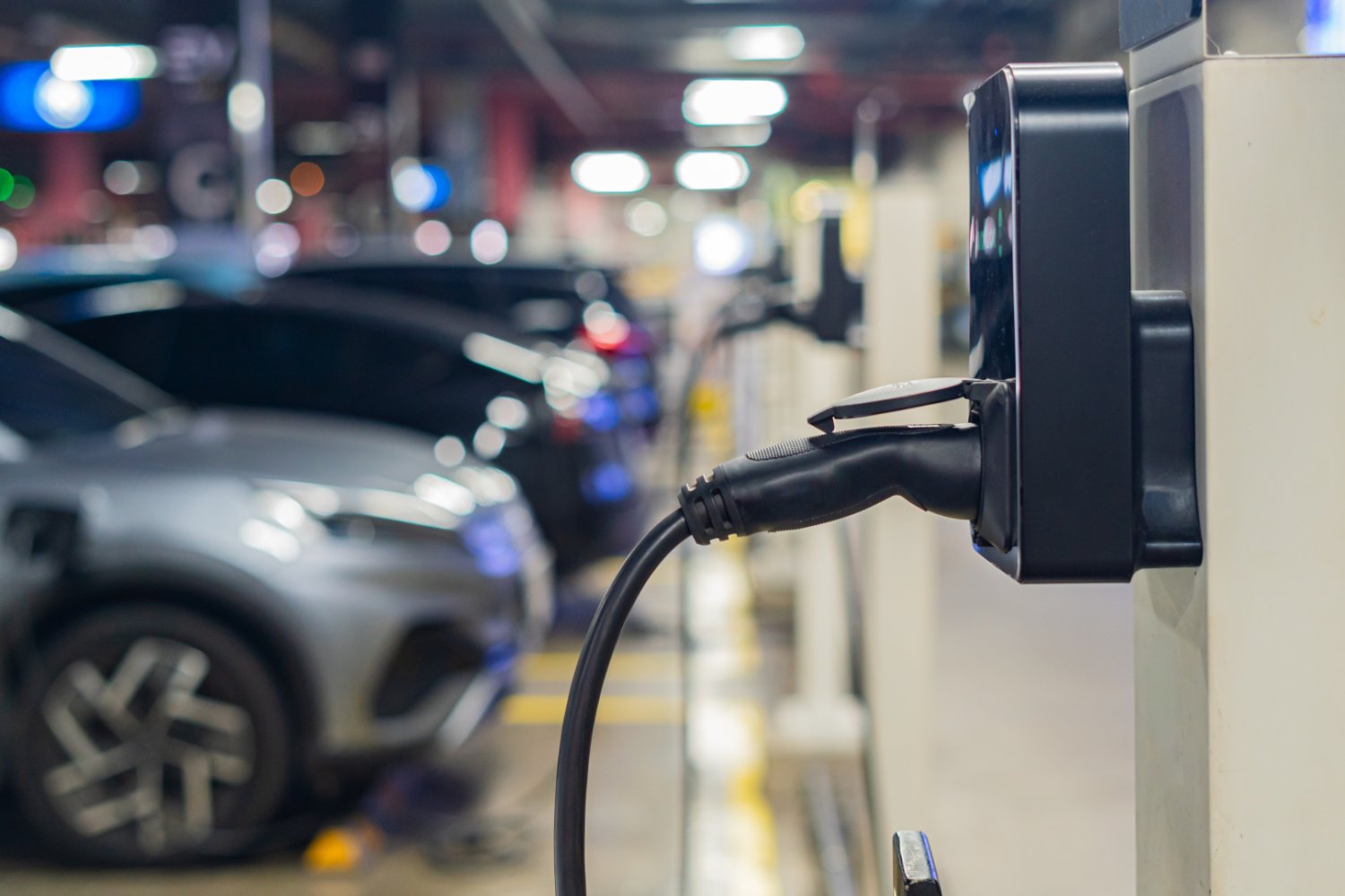 Ładowanie auta elektrycznego