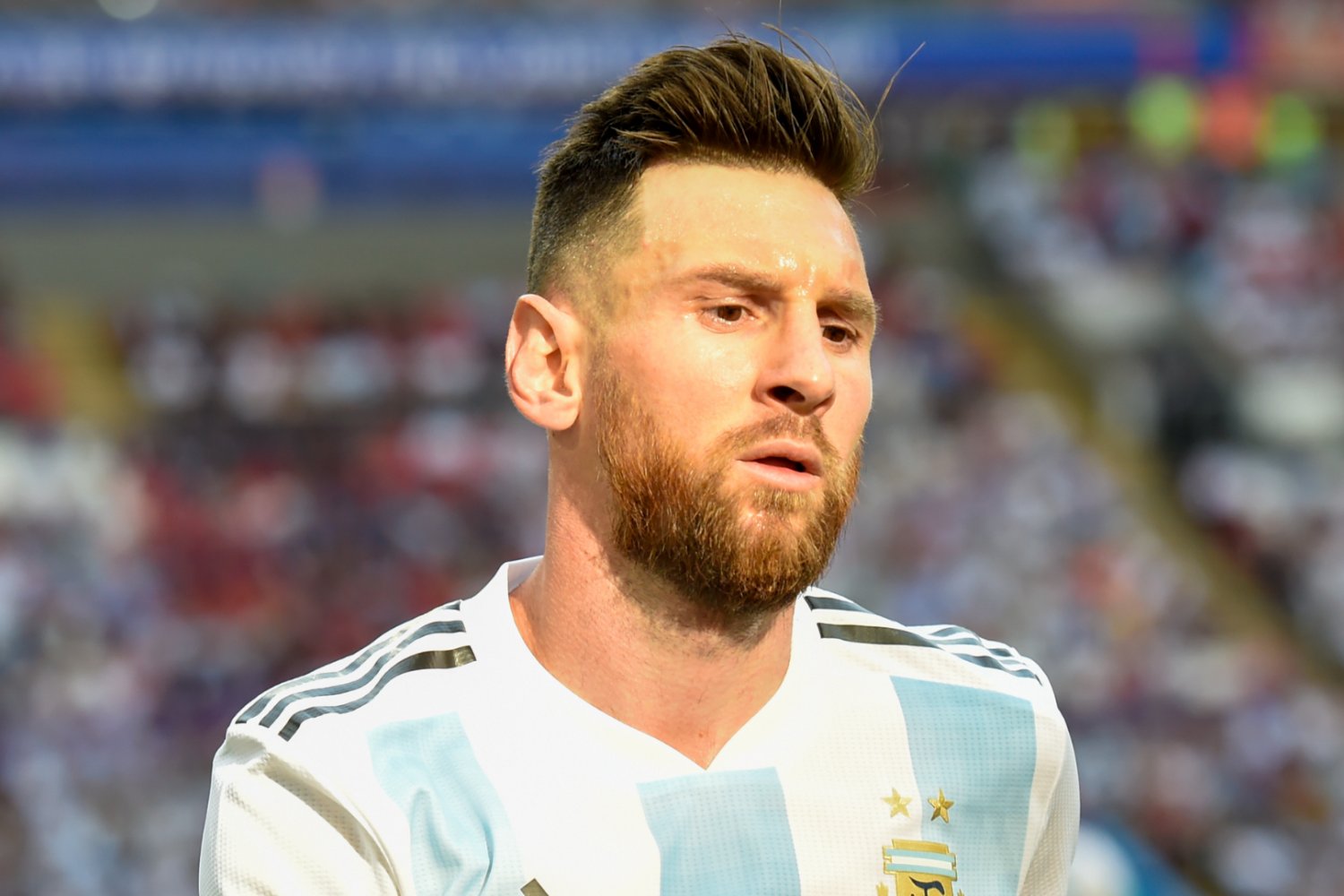 Anglia – Argentyna to mecz więcej niż 2 drużyn. Ten pojedynek rozgrywa się poza liniami boiska Lionel Messi.