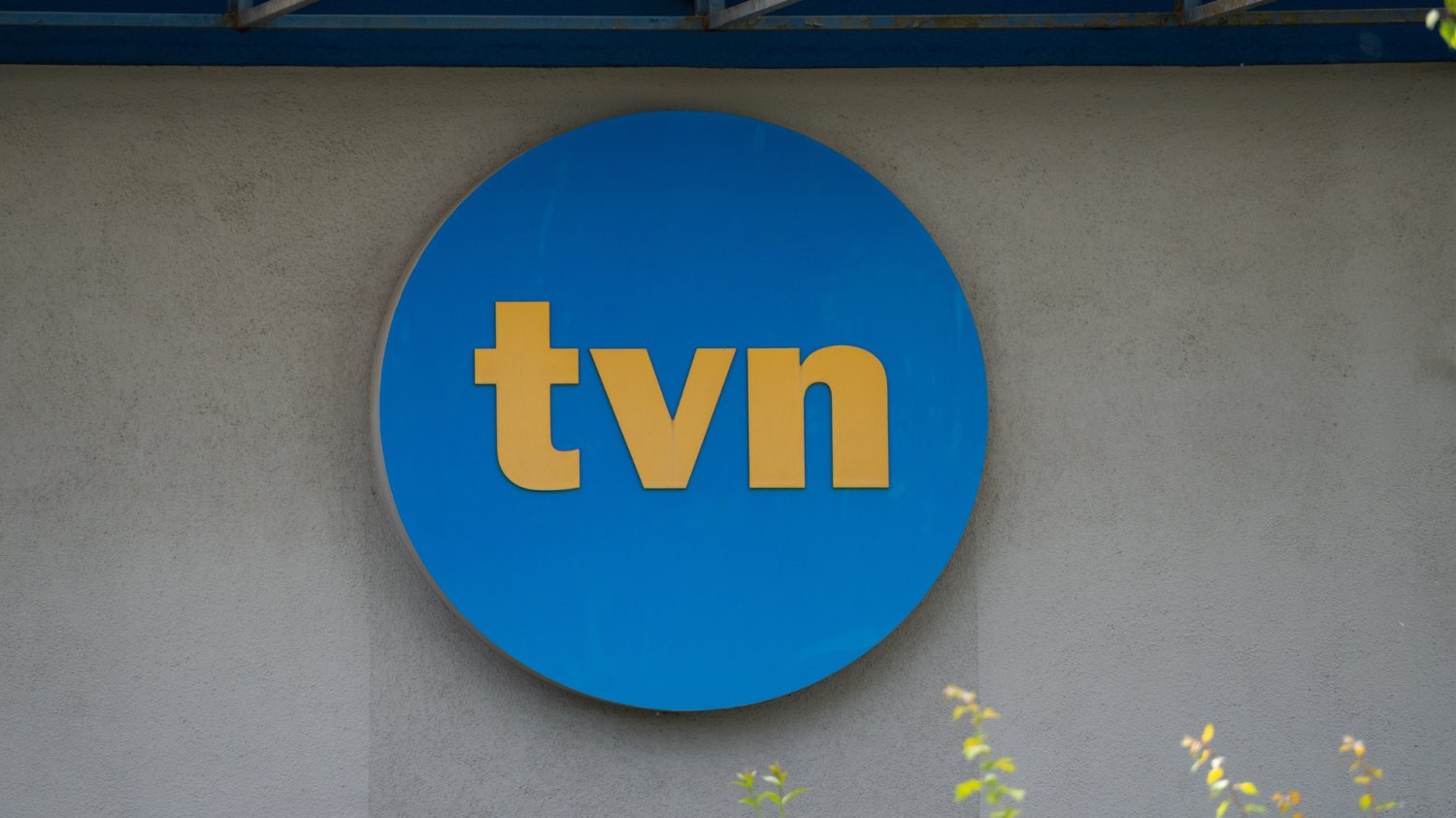 TVN na razie nie trafi w ręce Paramount. Teraz pracownicy nagle dostali list logo tvn