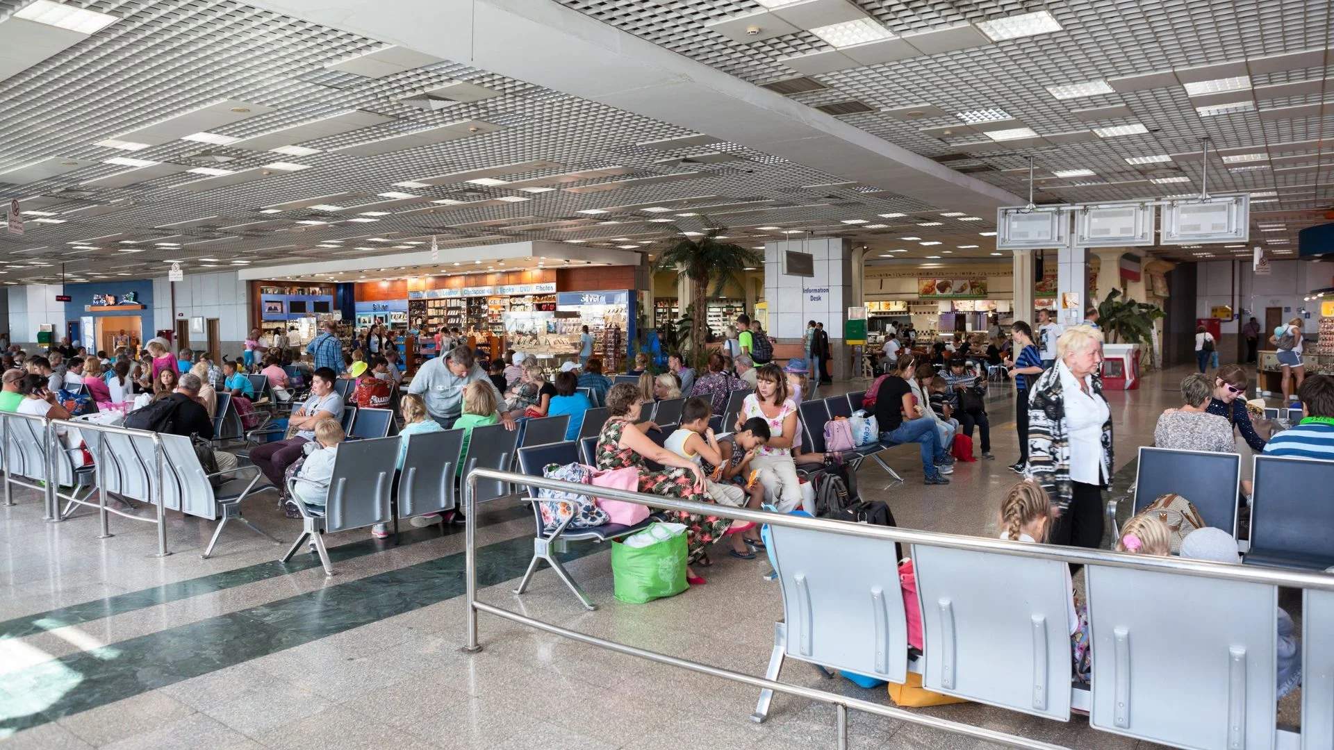 Polacy utknęli w Egipcie na 2 dni. Ale Enter Air zbiera pochwały za postawę