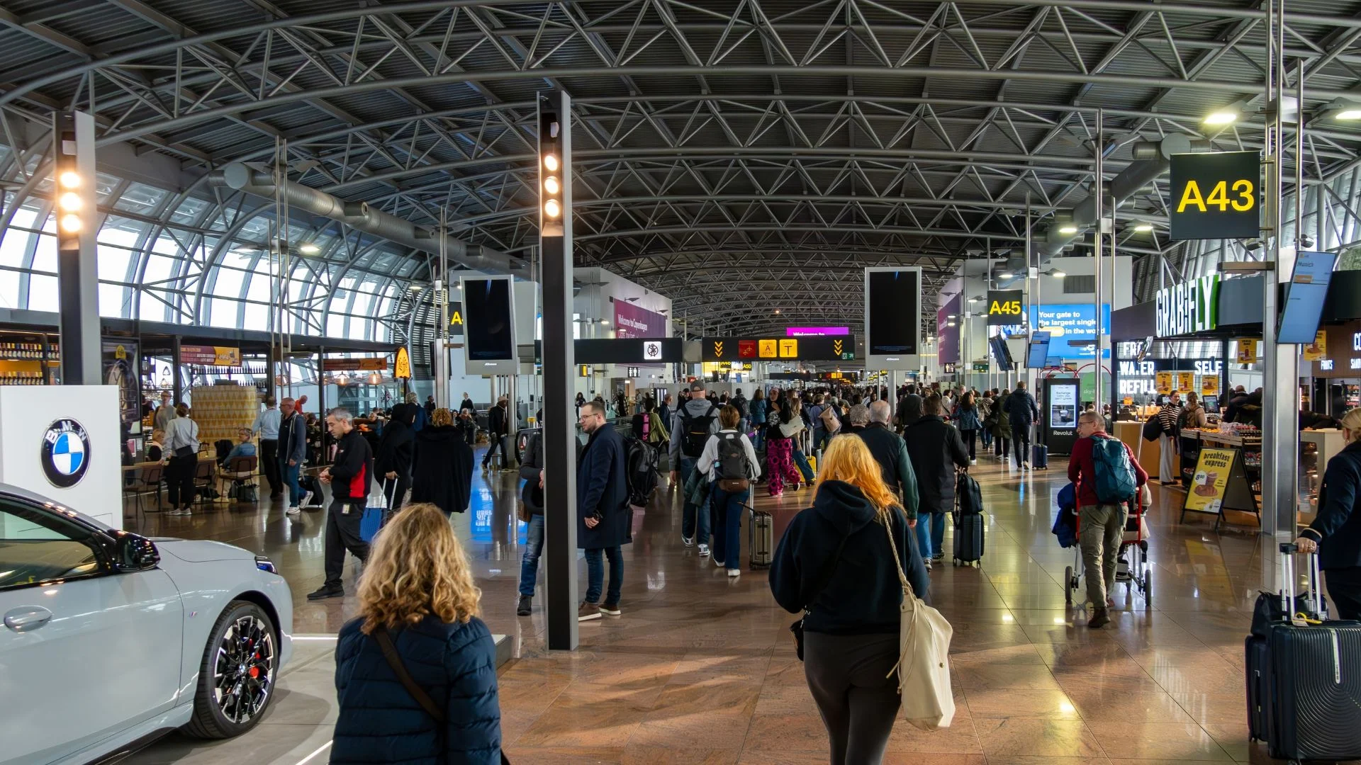 Paraliż lotniska, z którego latają Polacy. Utrudnienia potrwają aż 3 tygodnie