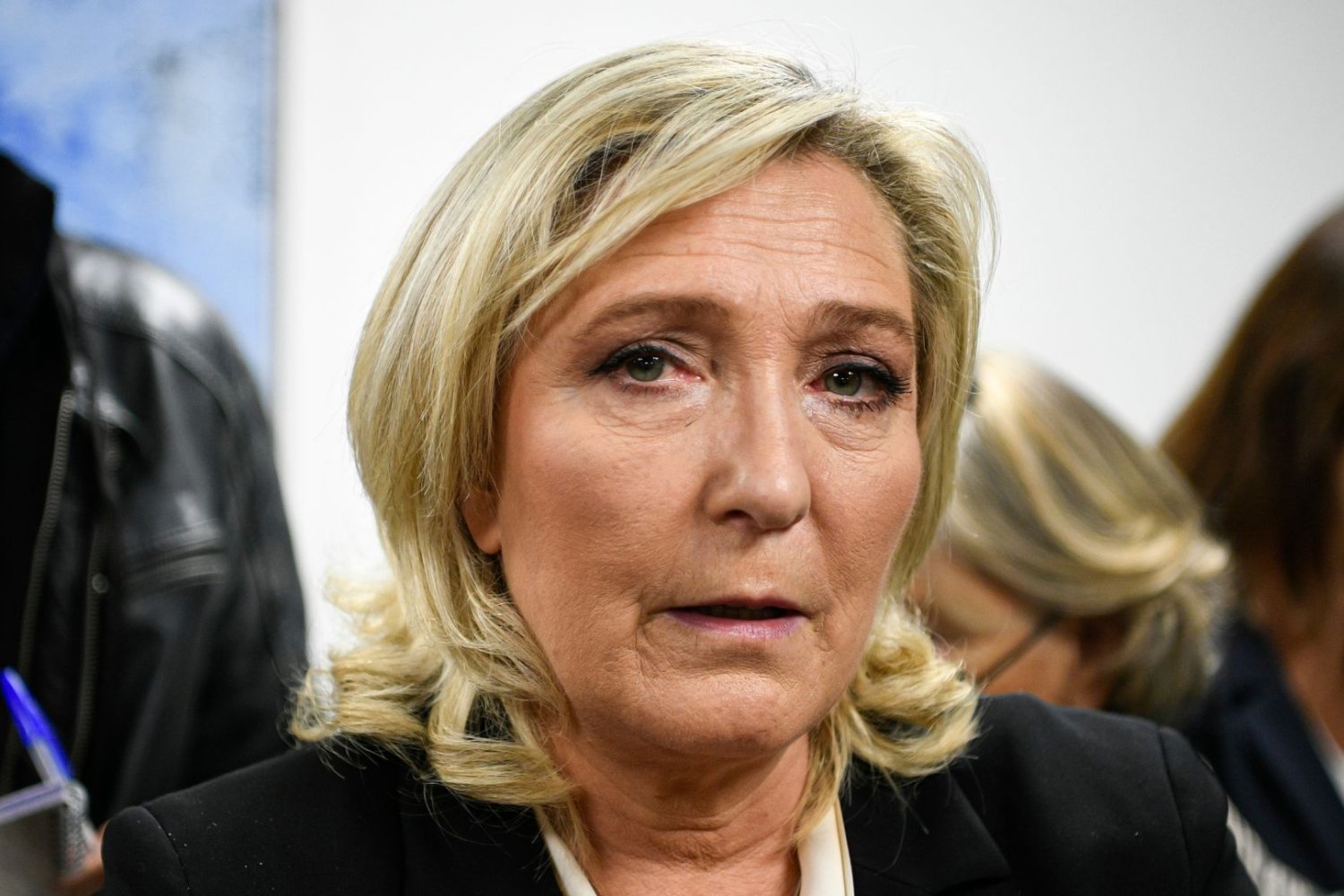Marine Le Pen z więzienną bransoletką. Jest kluczowy wyrok na wybory 2027 Marine Le Pen