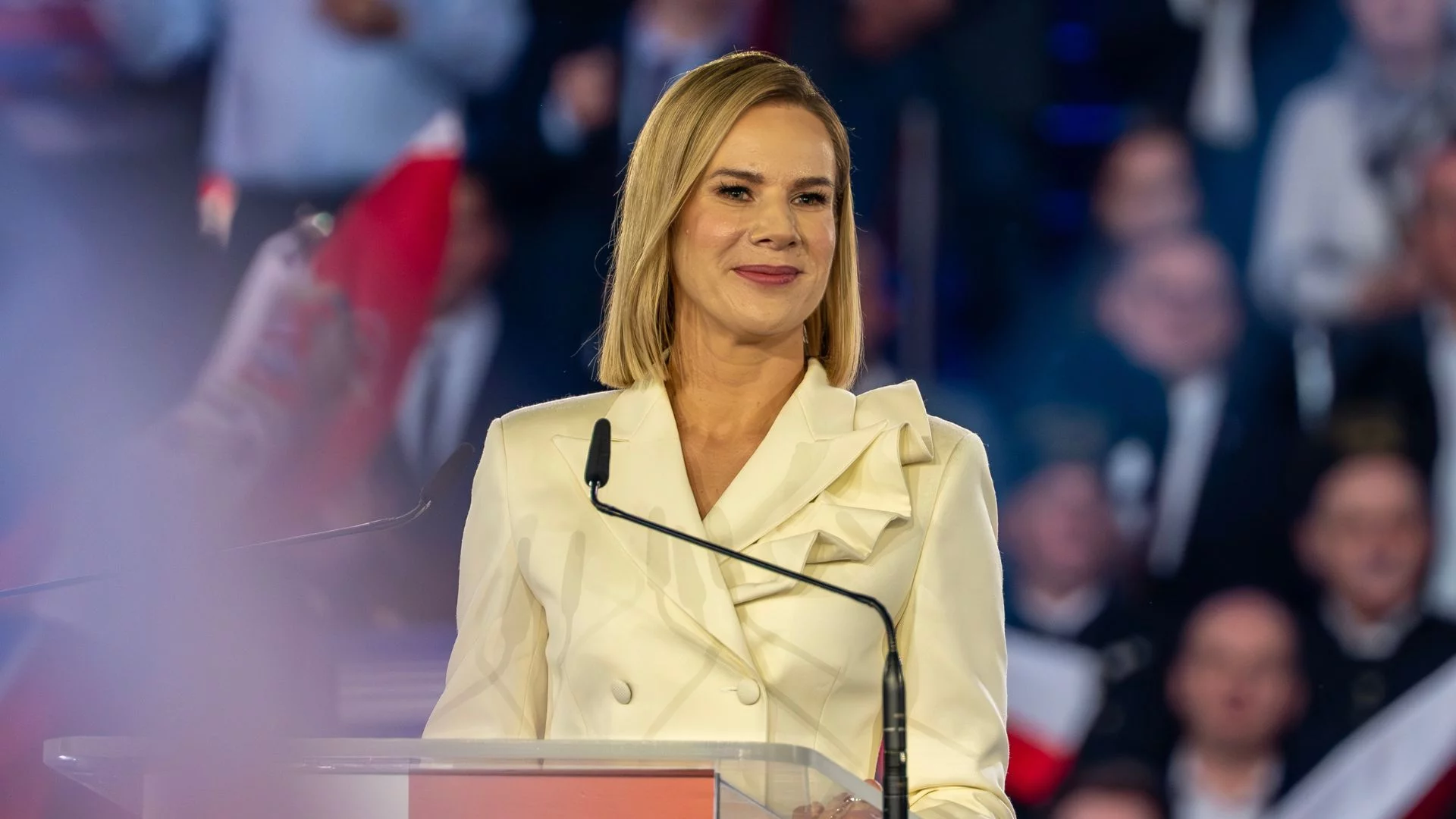 Nawrocka zobaczy nowy sondaż i będzie miała o czym myśleć. Do 60,5 proc. daleko