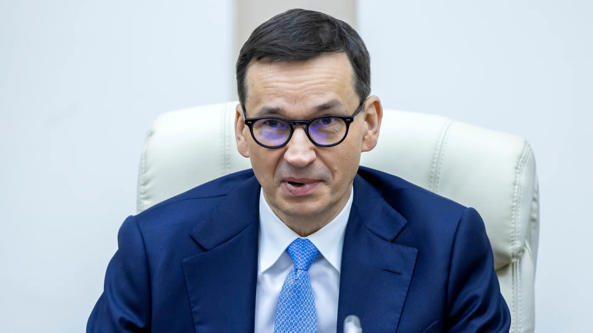 6 sondaży, ale tylko 1 werdykt. Nota Morawieckiego ma też gorzki smak