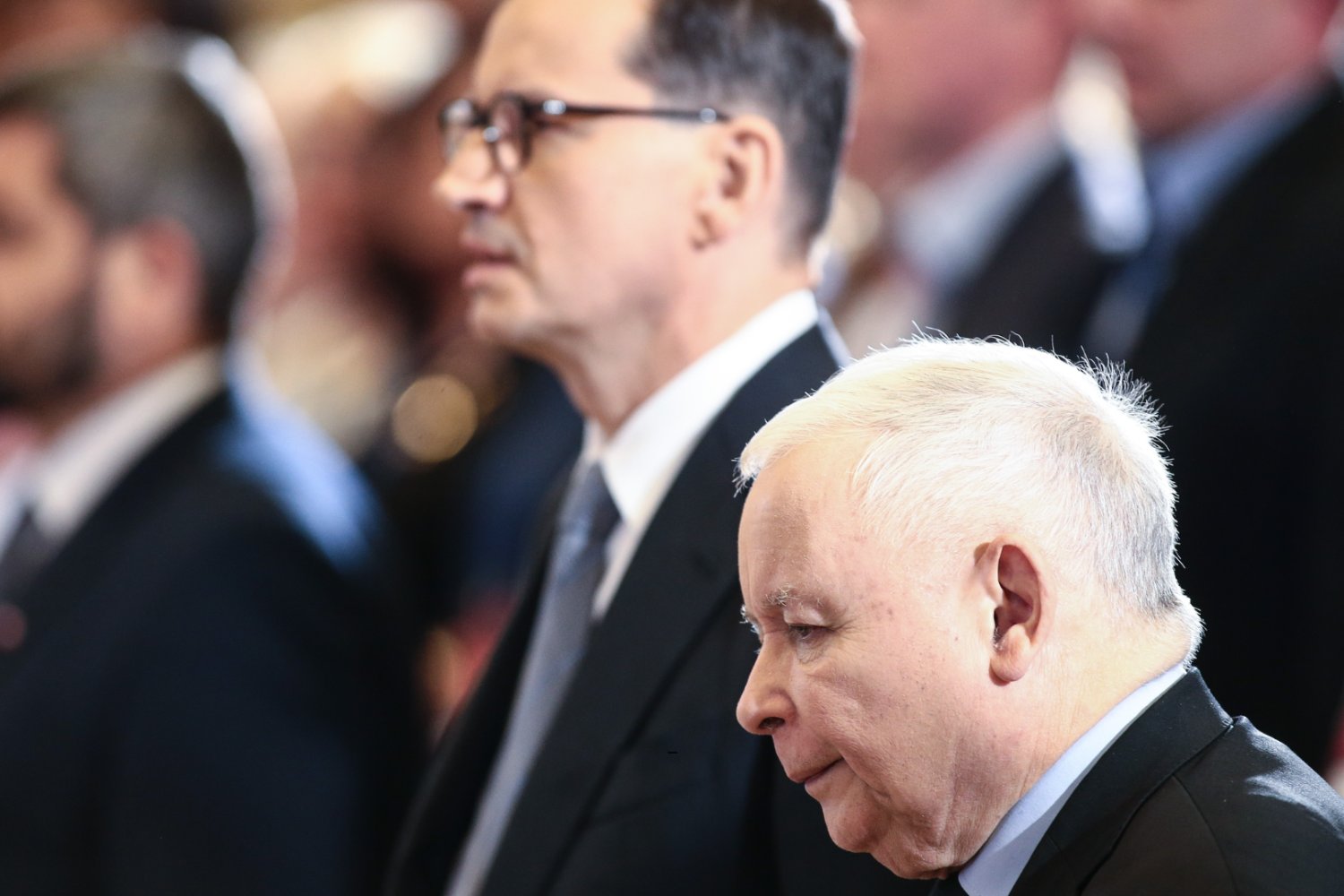 Rozliczamy noc rozłamu w PiS. Te 15 wpisów mówi znacznie więcej niż komunikat Bochenka Mateusz Morawiecki i Jarosław Kaczyński
