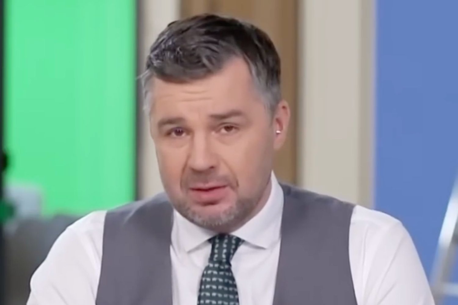 Rachoń rzucił się w pogoń za autem z Ziobrą. Teraz sąd wymierzył mu karę Michał Rachoń, TV Republika