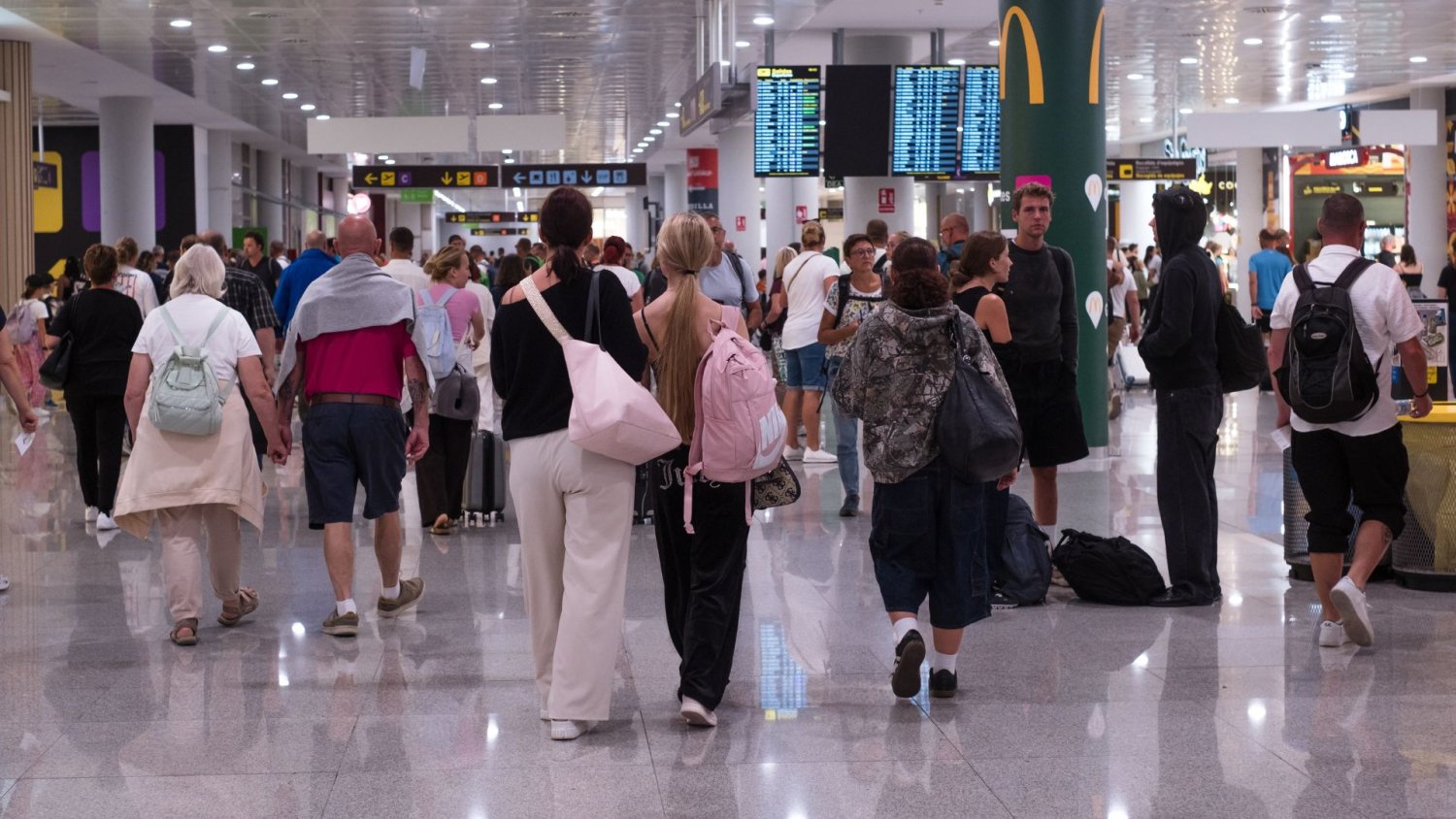Problemy w wakacyjnym raju Polaków. Odwołania lotów możliwe od poniedziałku
