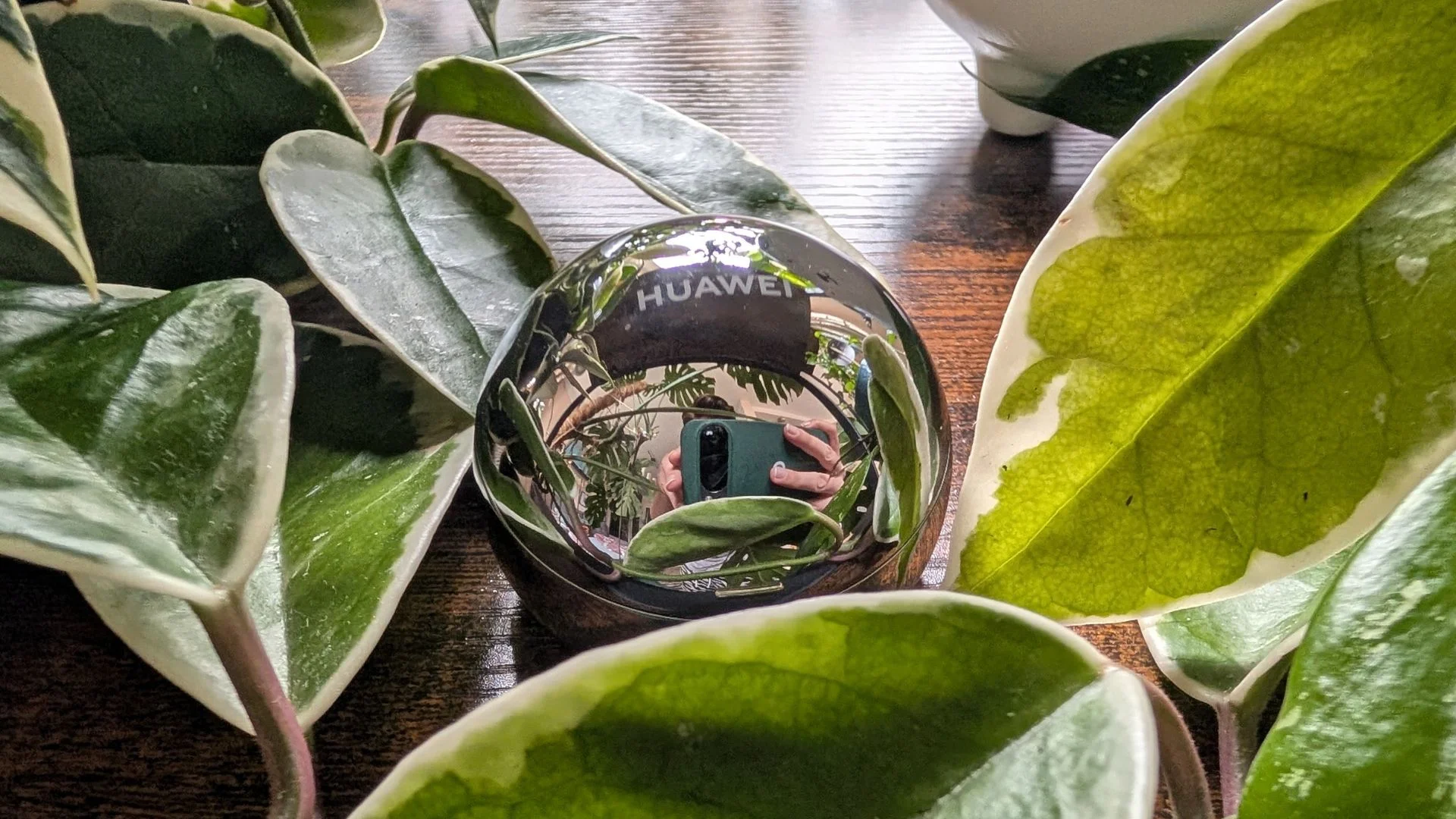 Srebrne jajo Huawei FreeClip 2 S Jajo Huawei FreeClip 2 S