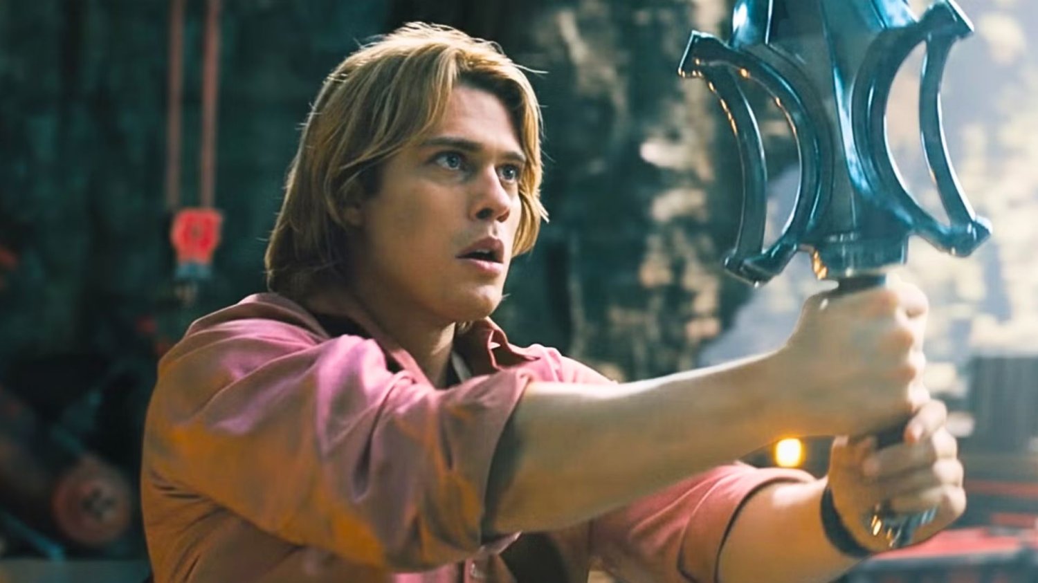 Władcy Wszechświata na Prime Video Nicolas Galitzine jako Adam Glenn / He-Man we Władcach Wszechświata