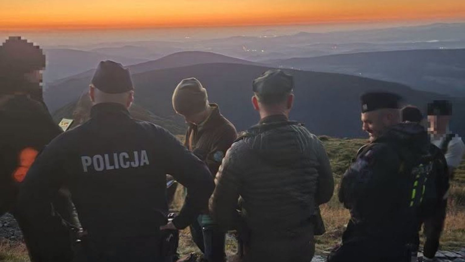 Łapanki na Śnieżce o świcie będą się powtarzać. Park przypomina ważną zasadę