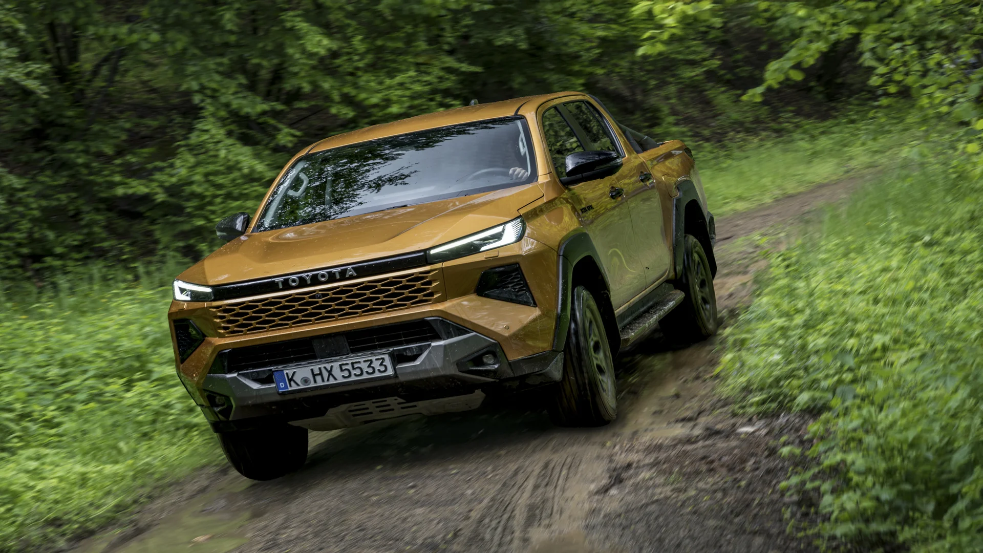 Nowa Toyota Hilux w polskich salonach. Jedna rzecz nie spodoba się purystom