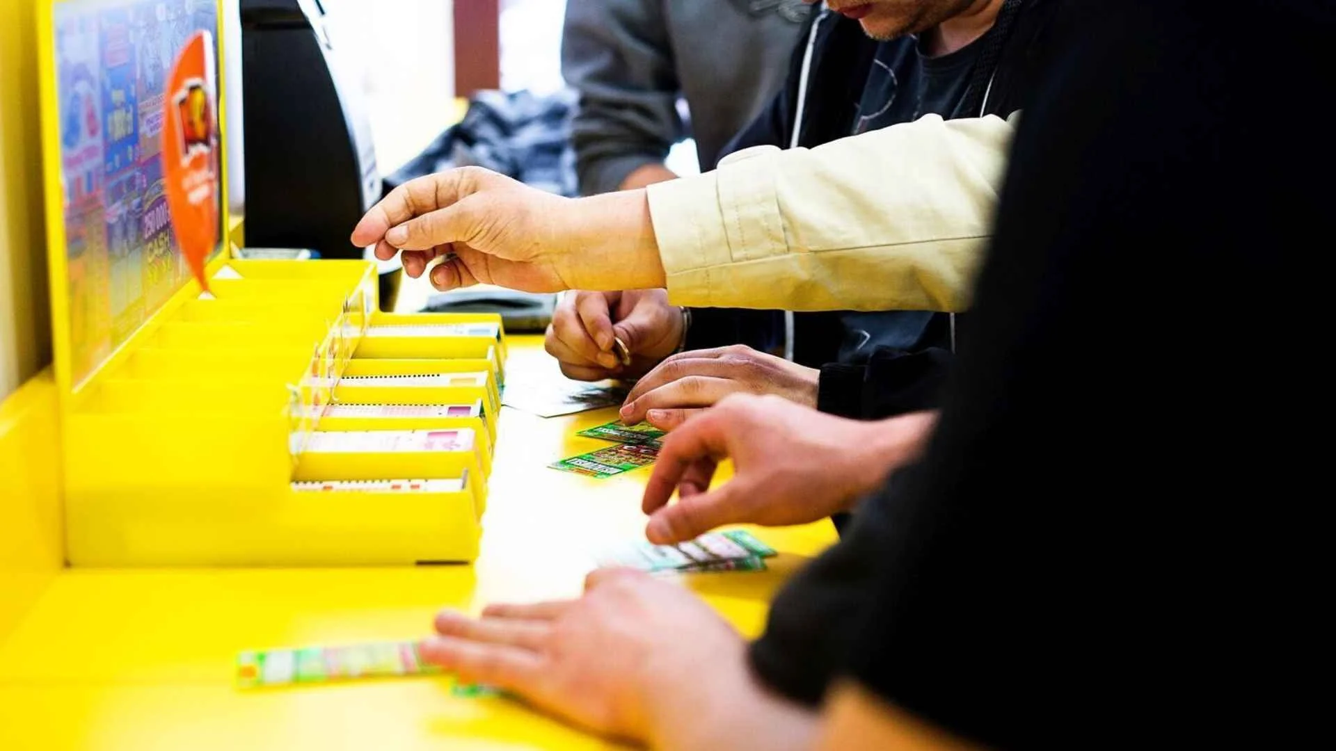 Wyniki Lotto rekordem wszech czasów. 45 mln zł ma jednak drugie dno