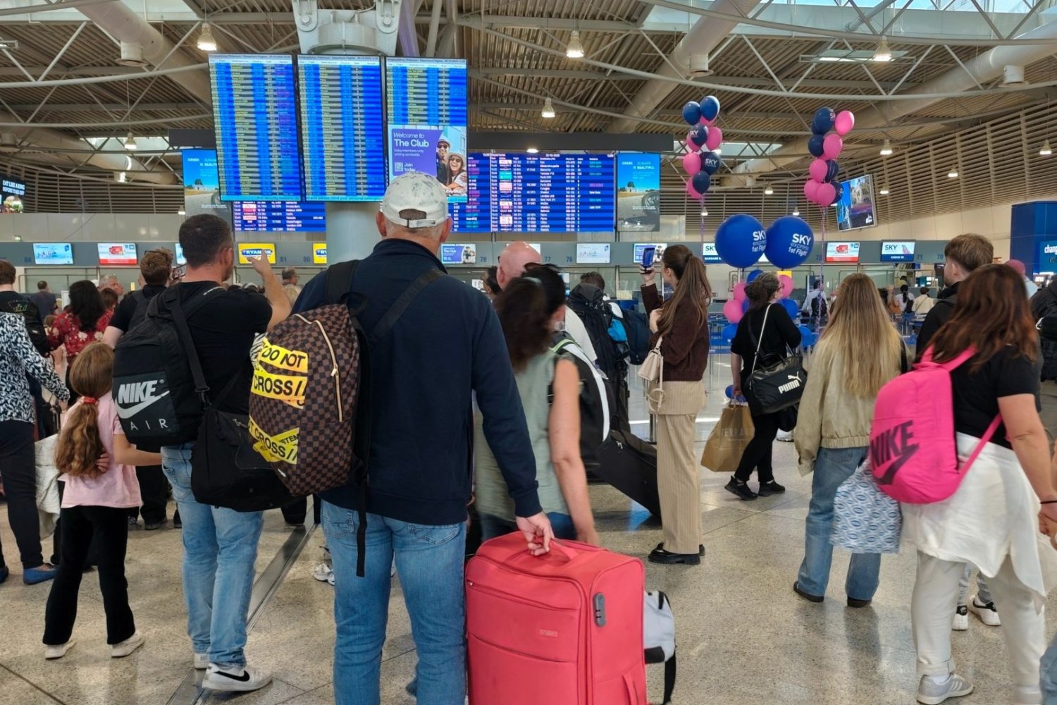 Pasażerowie pozostawieni sami sobie