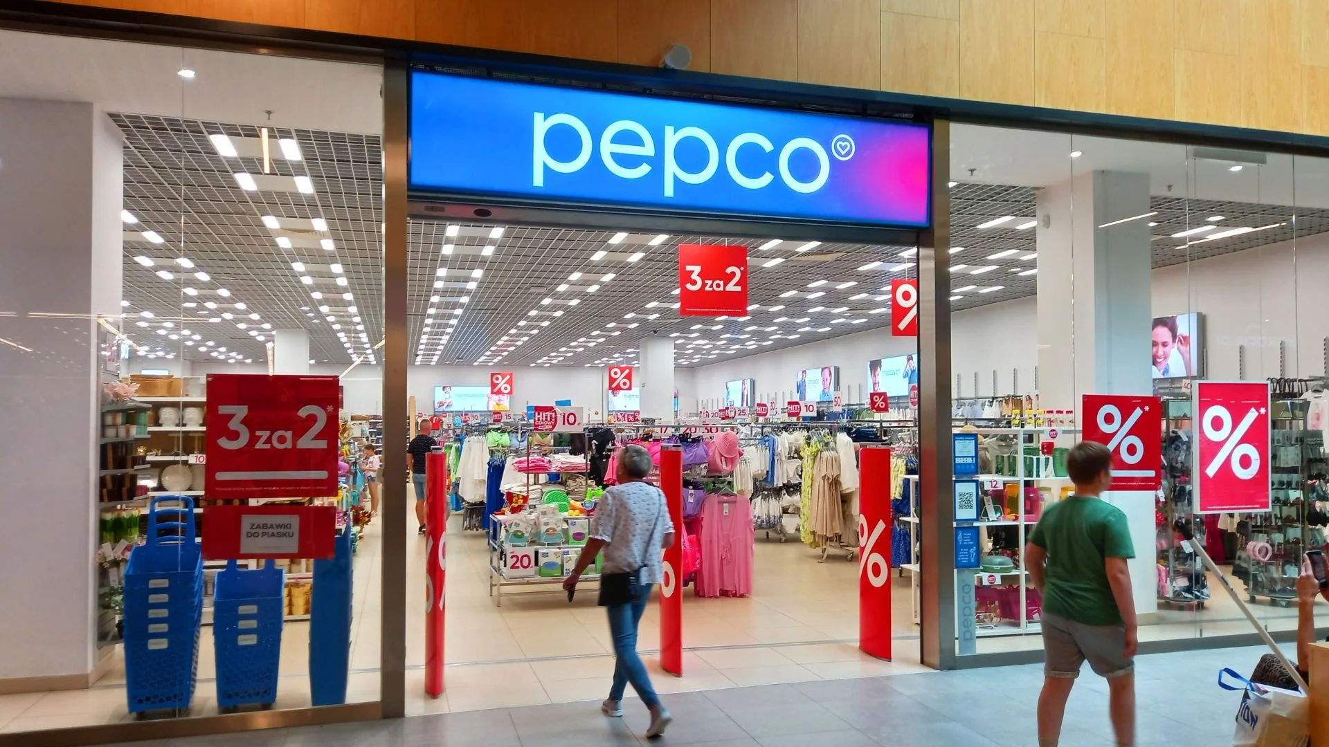 Pepco sprzedaje kultową kurtkę za 45 zł. Gdzie indziej zapłacisz choćby 200