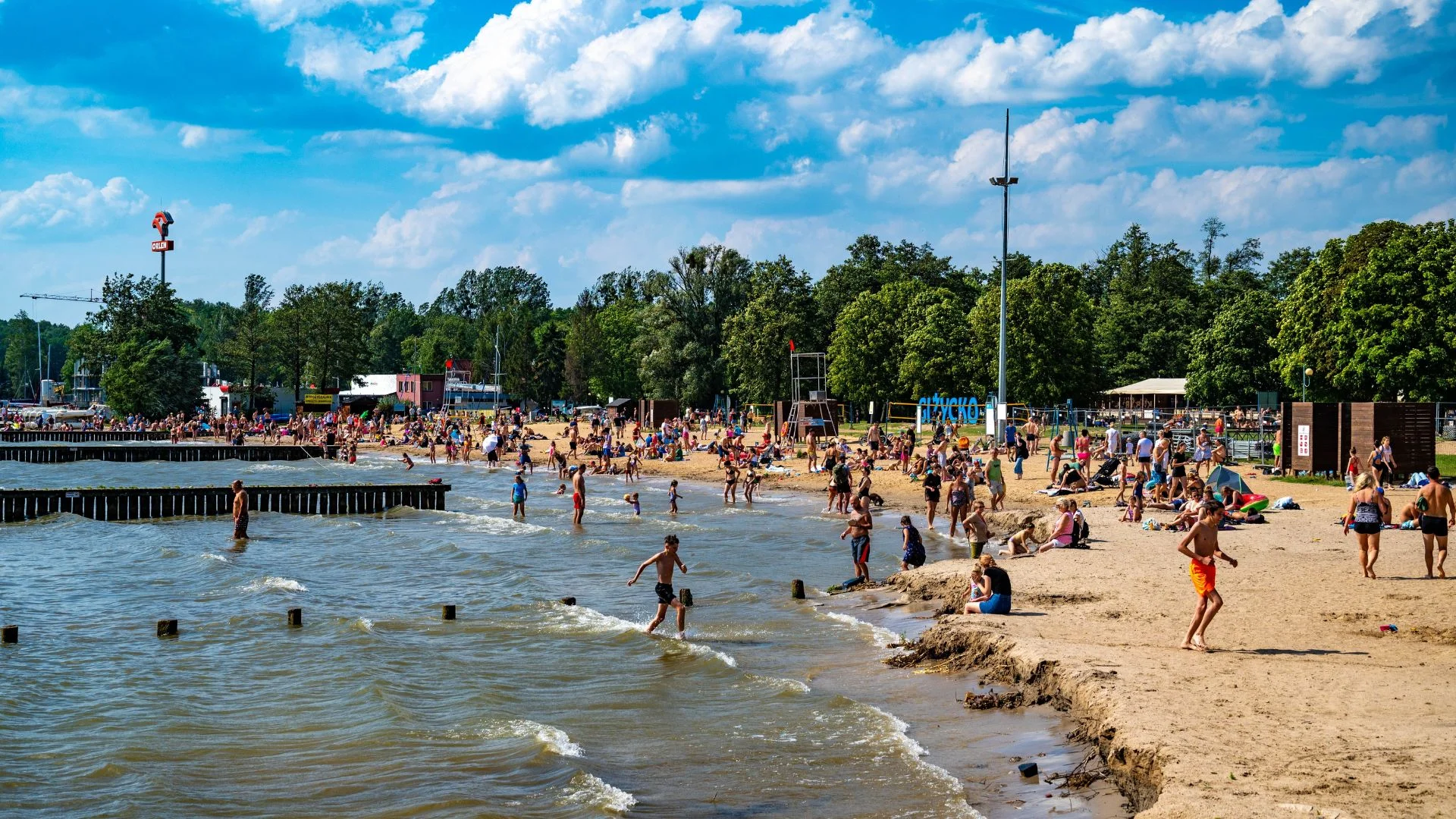 Najcieplejsze jeziora w Polsce. W niektórych panują wręcz tropikalne warunki