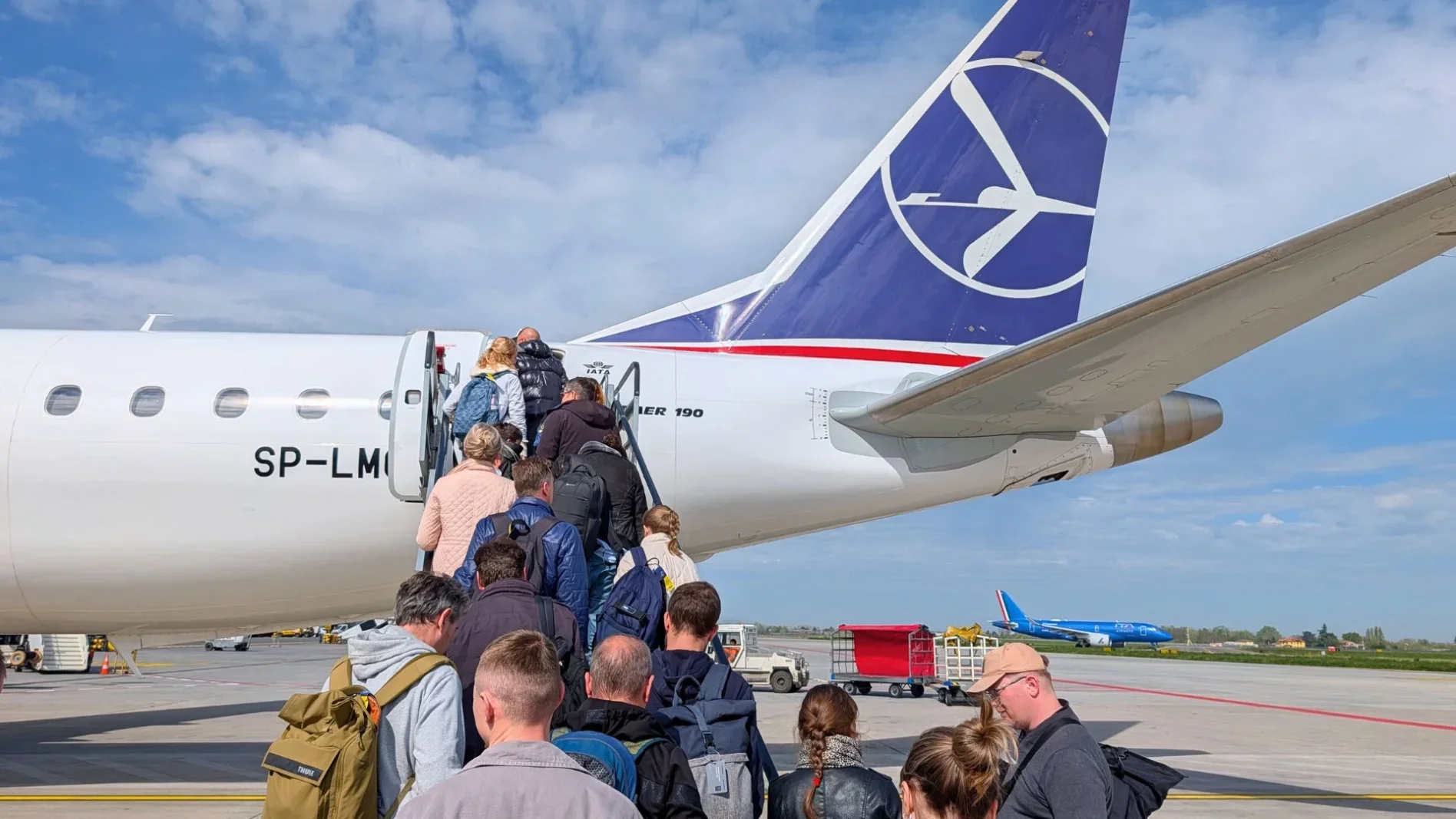 LOT znów na podium "lotniczych Oscarów". Zadecydowało 25 mln pasażerów
