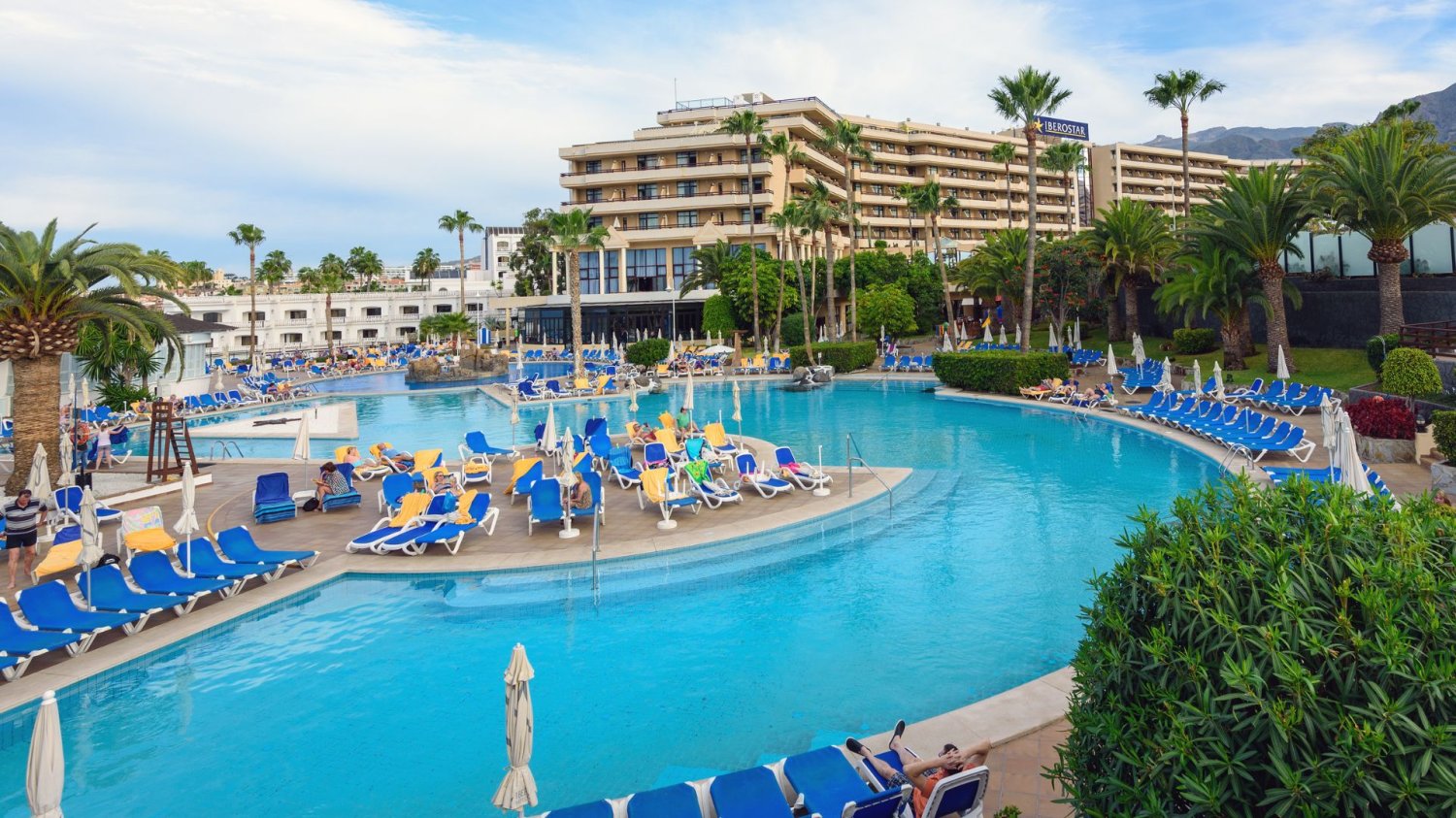 Polacy nie chcą wakacji all inclusive w słabych hotelach Polacy latają na all inclusive, ale nie do niskiej klasy hoteli