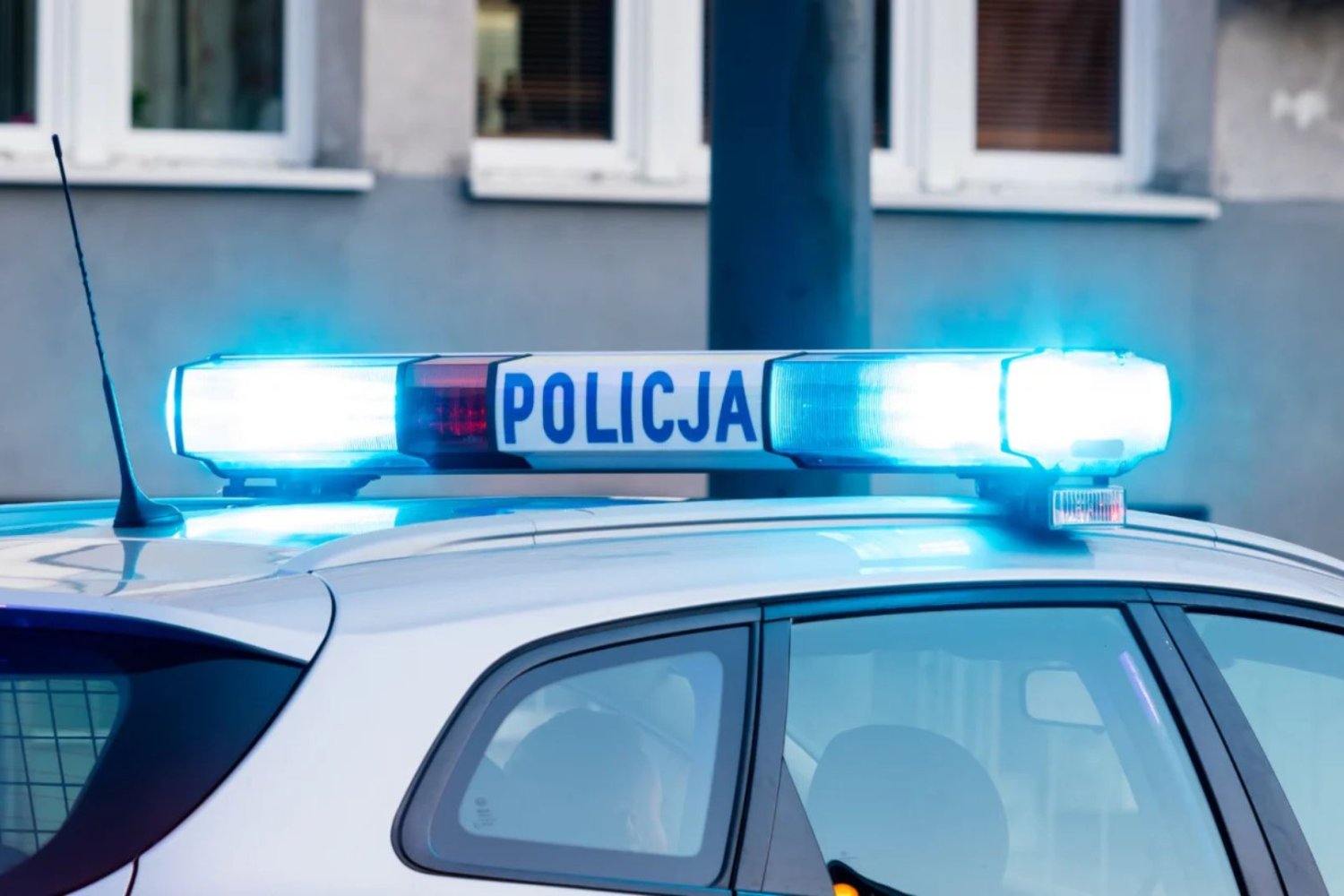 Atak nożownika na 30-latkę we Wrocławiu. Młody Ukrainiec przyznał się do winy Policja