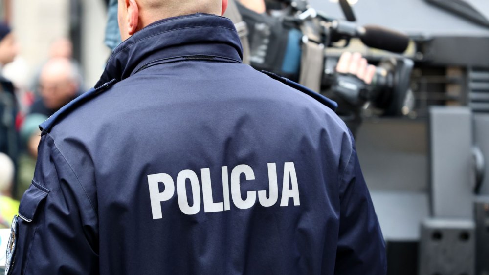 Dwa ciała w garażu w Dłutowie pod Płońskiem — zgłoszenia co 12 godzin