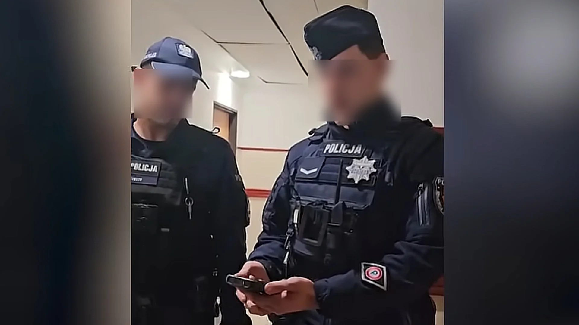 Policja u drzwi pracownika TV Republika. KSP zmiażdżyła zarzuty o "prowokację"