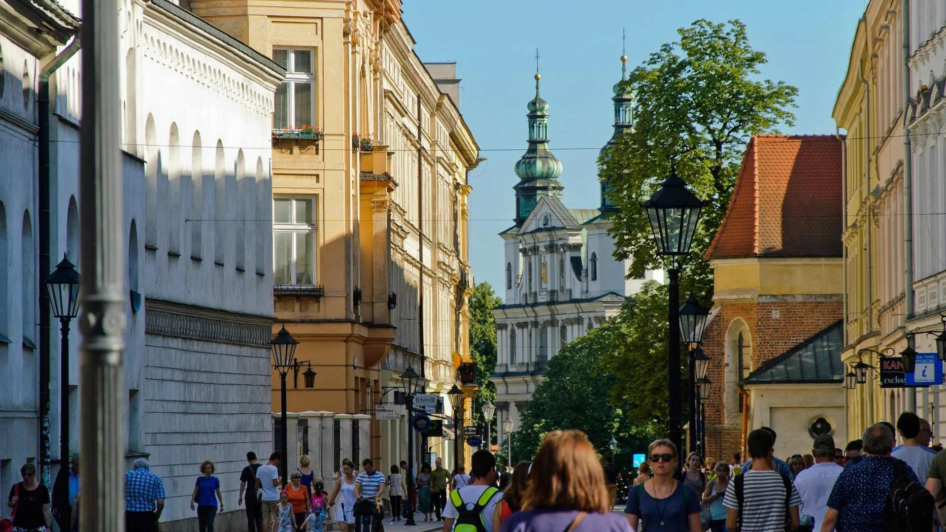 Polska doceniona przez zagranicznych ekspertów Polska zyskuje na popularności