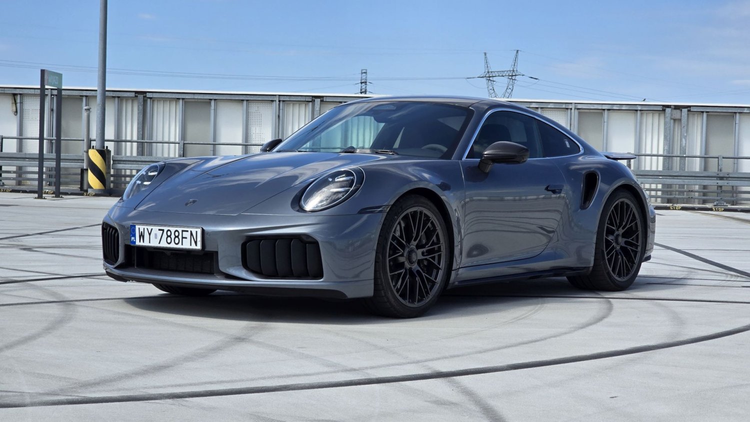 Testowałem nowe Porsche 911 Turbo S. Ta hybryda sprawiła, iż zbieram szczękę z podłogi