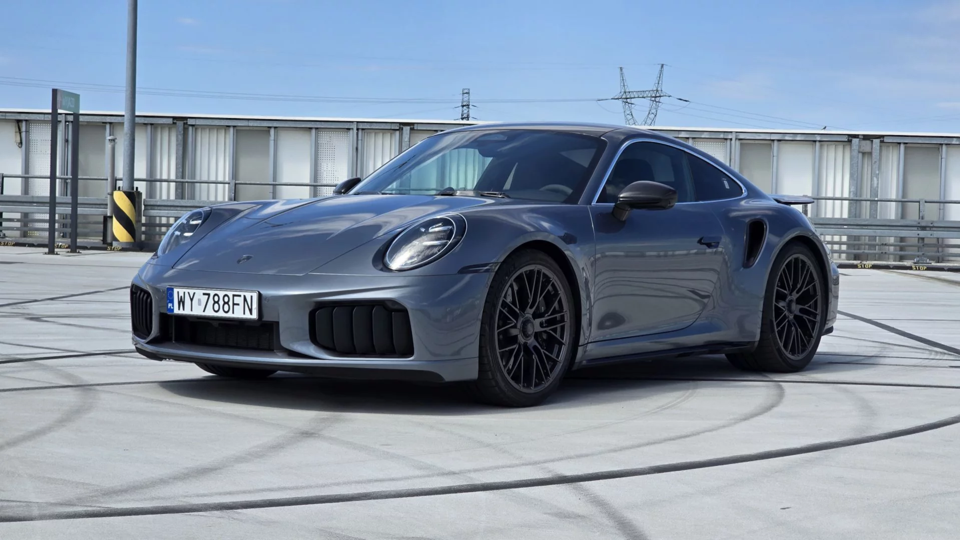 Testowałem nowe Porsche 911 Turbo S. Ta hybryda sprawiła, iż zbieram szczękę z podłogi