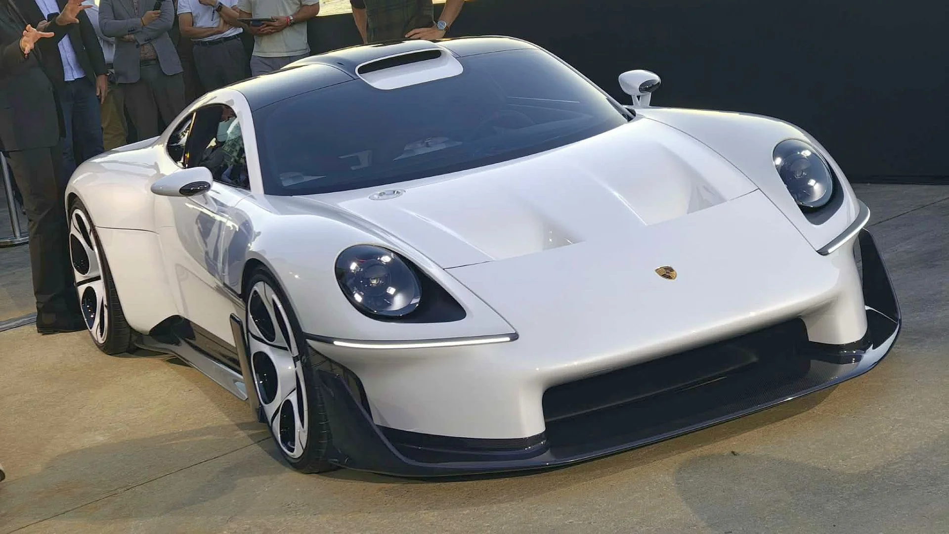 Porsche Mission S obudziło we mnie 10-latka. Widziałem nowy supersamochód z Zuffenhausen
