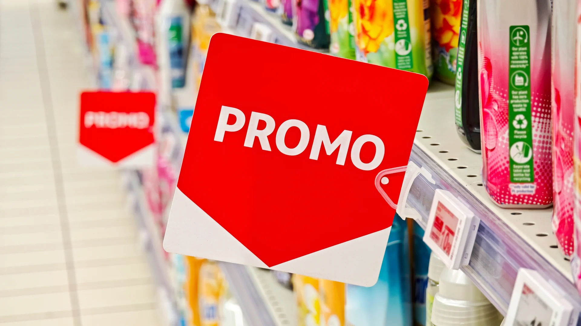 Pułapki w sklepach. Jak działają promocje, wabiki, FOMO i ceny 19,99 zł? Promocja w sklepie to nie zawsze okazja