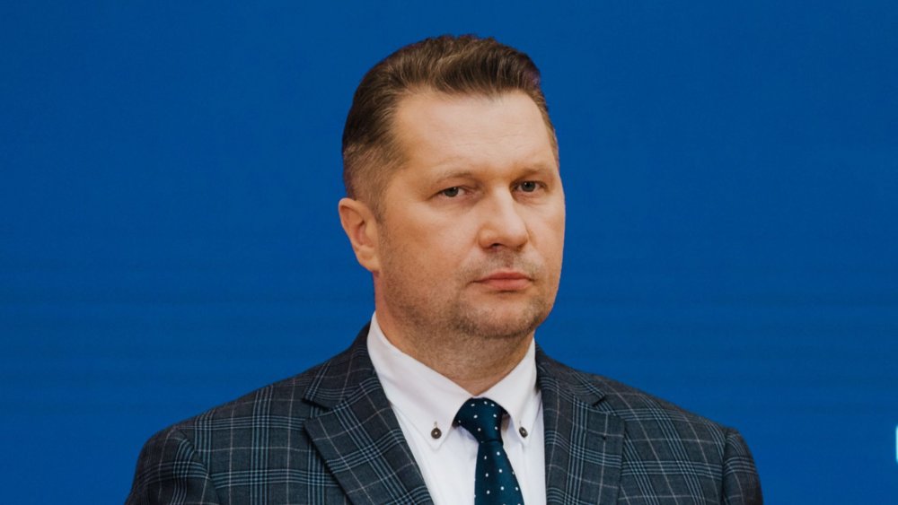 Nawrocki liderem zaufania, Czarnek spada — nowy sondaż polityków