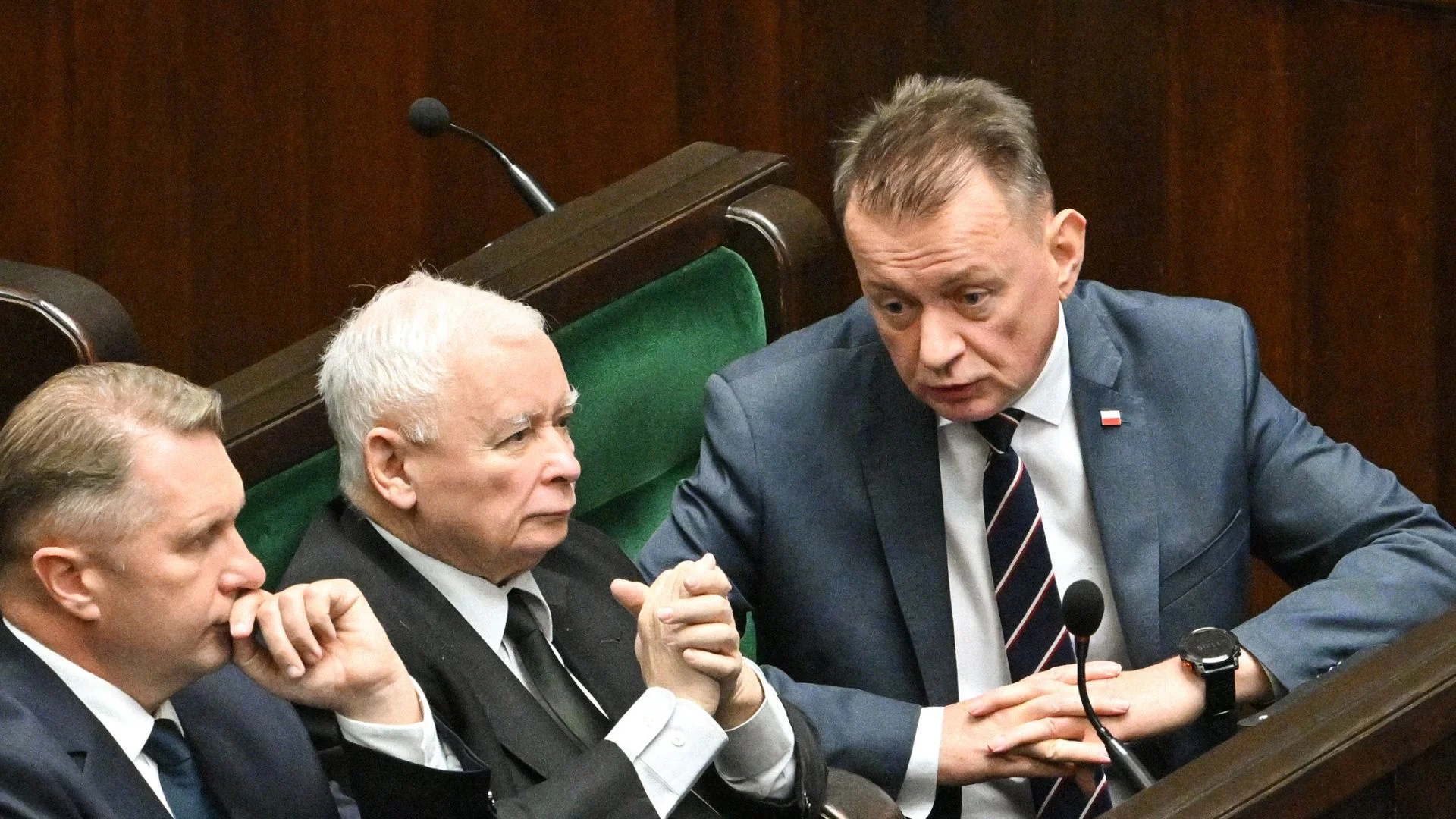 Błaszczak zobaczy nowy sondaż i może przyjdzie refleksja. 77,8 proc. mówi wszystko Przemysław Czarnek, Jarosław Kaczyński i Mariusz Błaszczak w Sejmie
