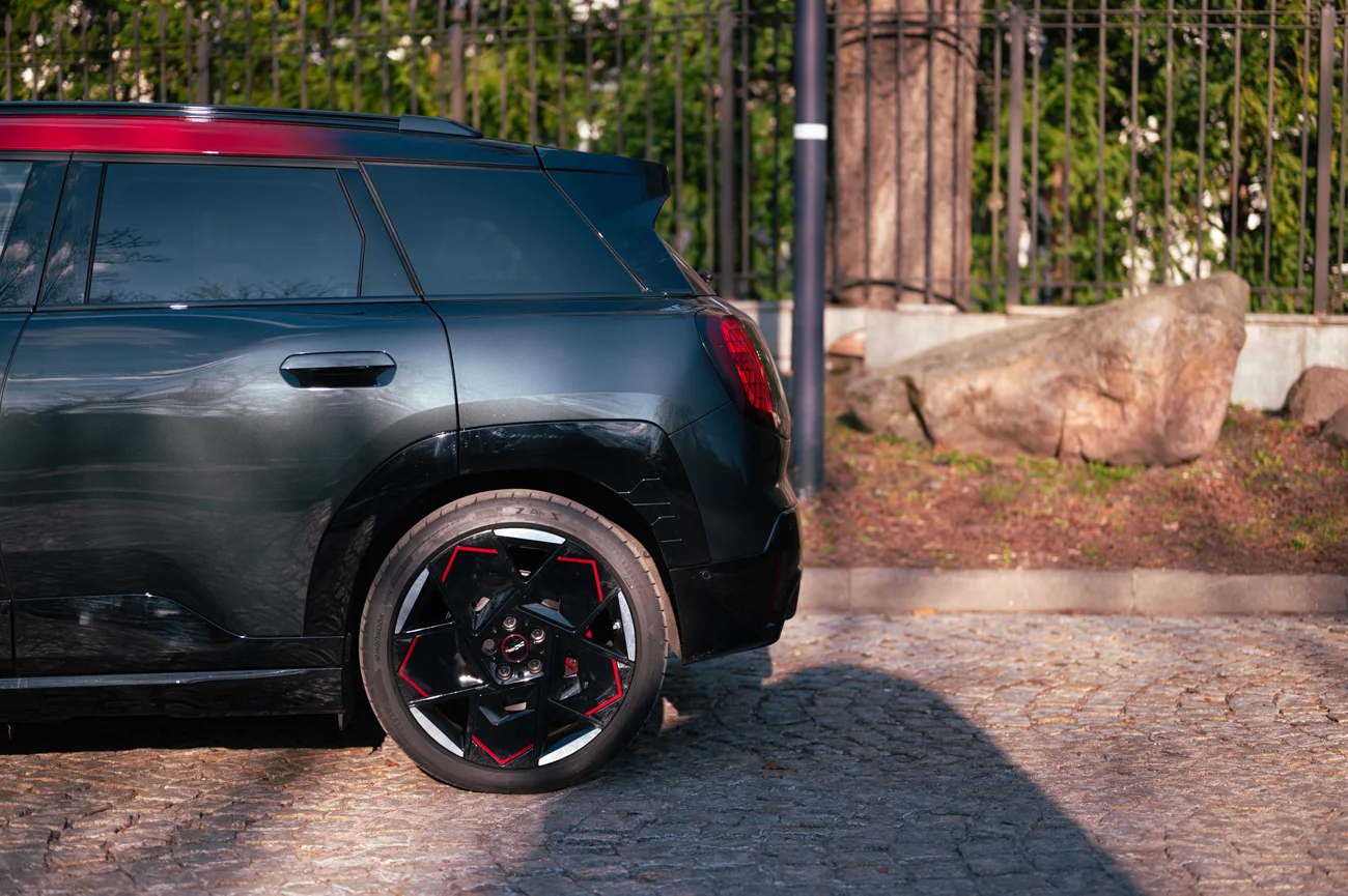Mini John Cooper Works Aceman