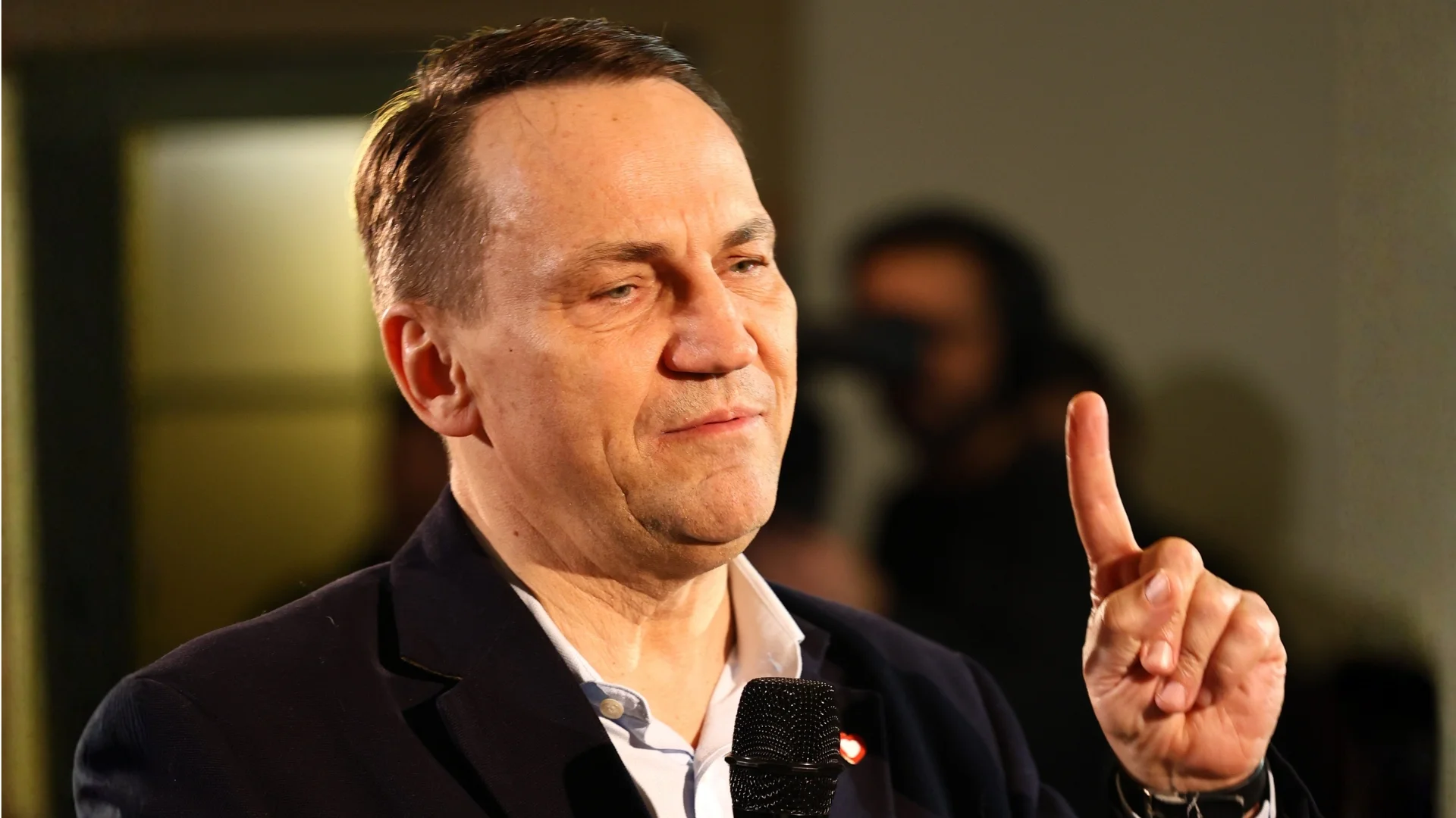 Sikorski dostał pytanie o życzenia dla Nawrockiego. Aż się prosi o ripostę
