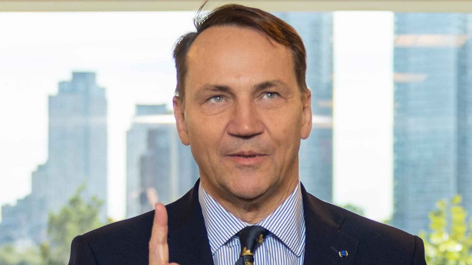 Sikorski nie odpuszcza Nawrockiemu. Szachuje Pałac fakturą za Ramzesa