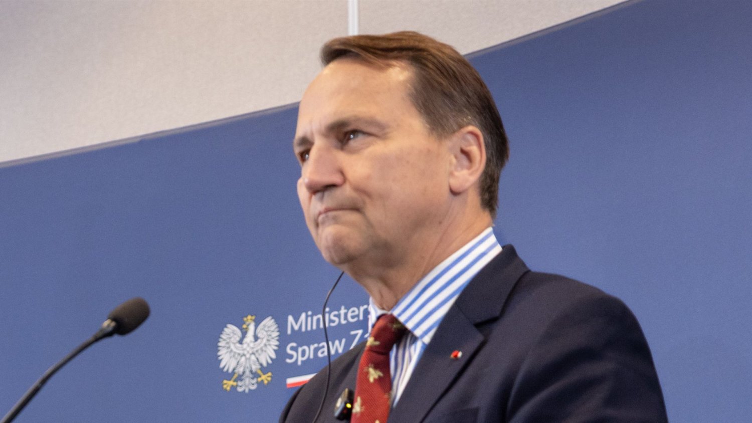 Sikorski reaguje po tragicznym wypadku na Węgrzech. Potwierdza najgorsze wieści