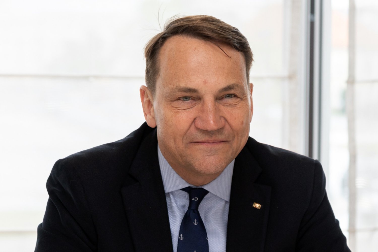 Radosław Sikorski zaklaszcze na ten ranking. Reszta gabinetu może tylko patrzeć Radosław Sikorski