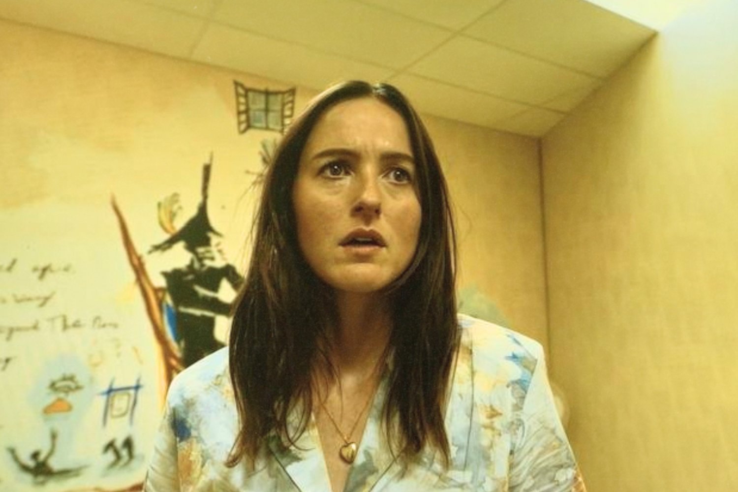 Przeczytałam, co A24 robi z filmem "Backrooms". To może zmienić kino na gorsze Renate Reinsve w filmie "Backrooms. Bez wyjścia"