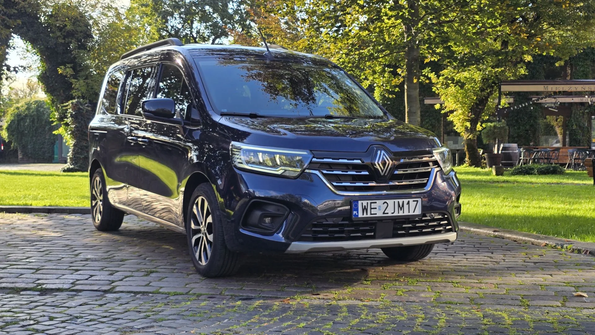 Wszyscy rzucili się na SUV-y, a ja pojeździłem nowym Renault Kangoo. To moje zaskoczenie miesiąca