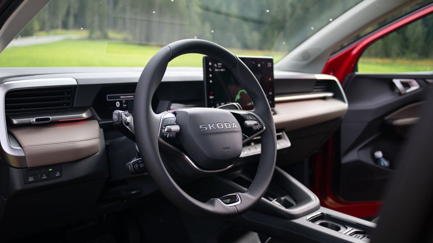 Nowa Skoda Peaq już z cenami w Polsce. Porównaliśmy z ofertą Kodiaqa i zaskoczenie