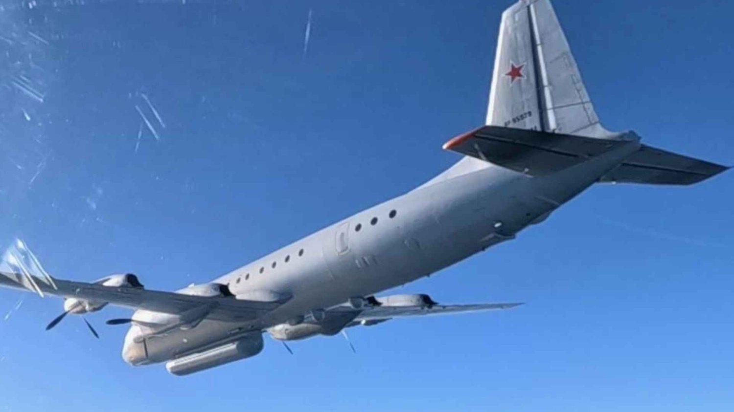 Rosyjski Ił-20 przechwycony nad Bałtykiem. Alarm dla polskich myśliwców Rosyjski Ił-20 przechwycony 40 km od wybrzeża.