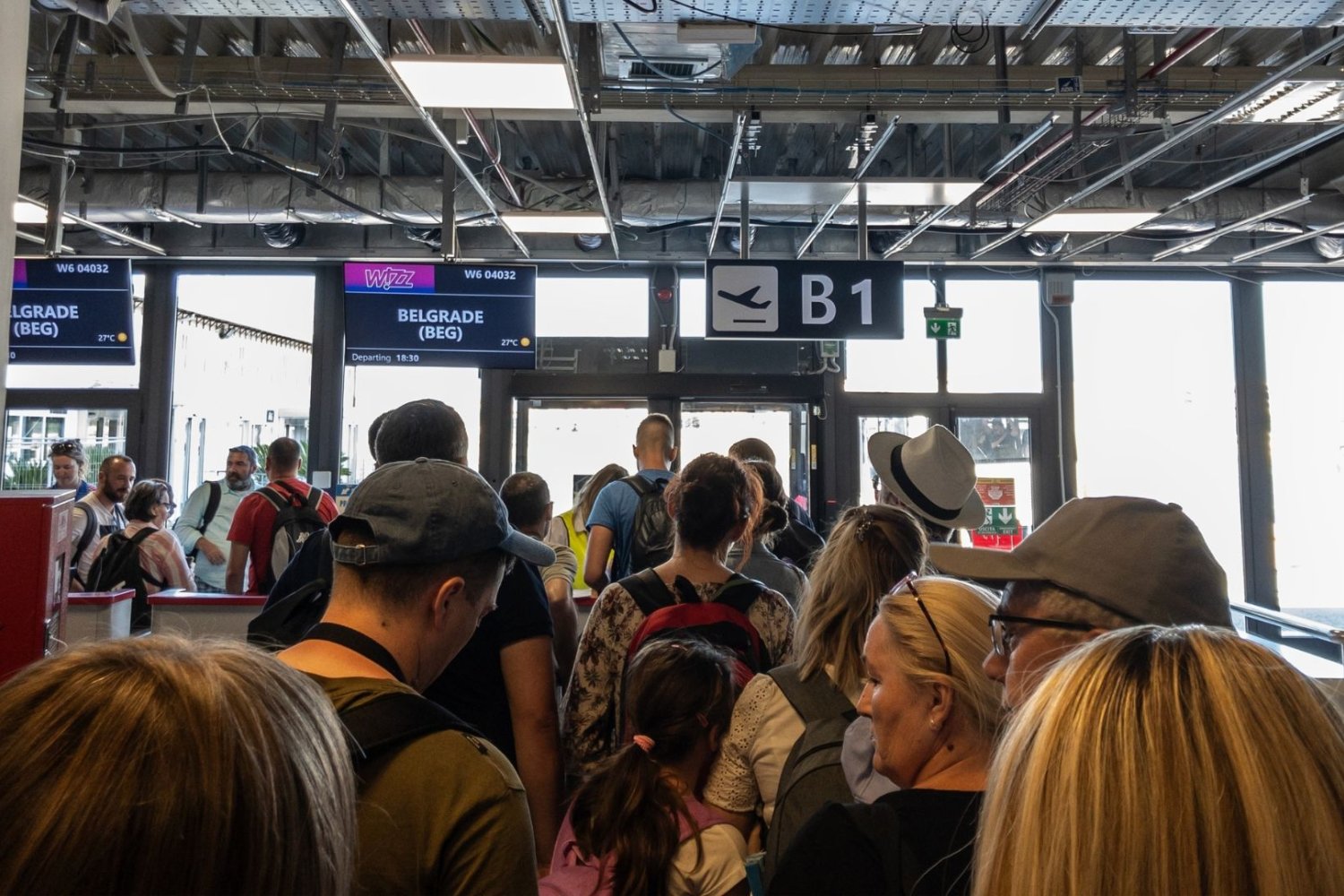 System EES paraliżuje Europę Ryanair wskazał najgorsze lotniska w Europie