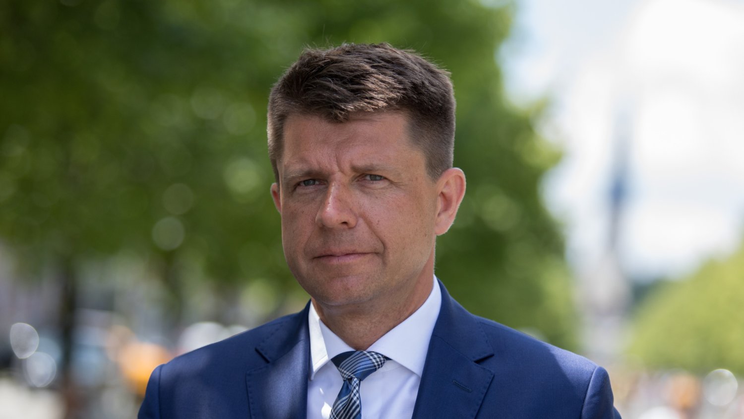 Petru zachwycony sondażem. Jego Konfederacja lepsza od tej Mentzena i Bosaka