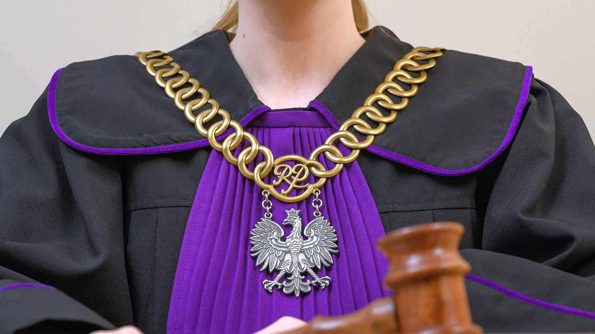 15-latek śmiertelnie ranił woźną w szkole pod Wyszkowem. Sąd podjął decyzję